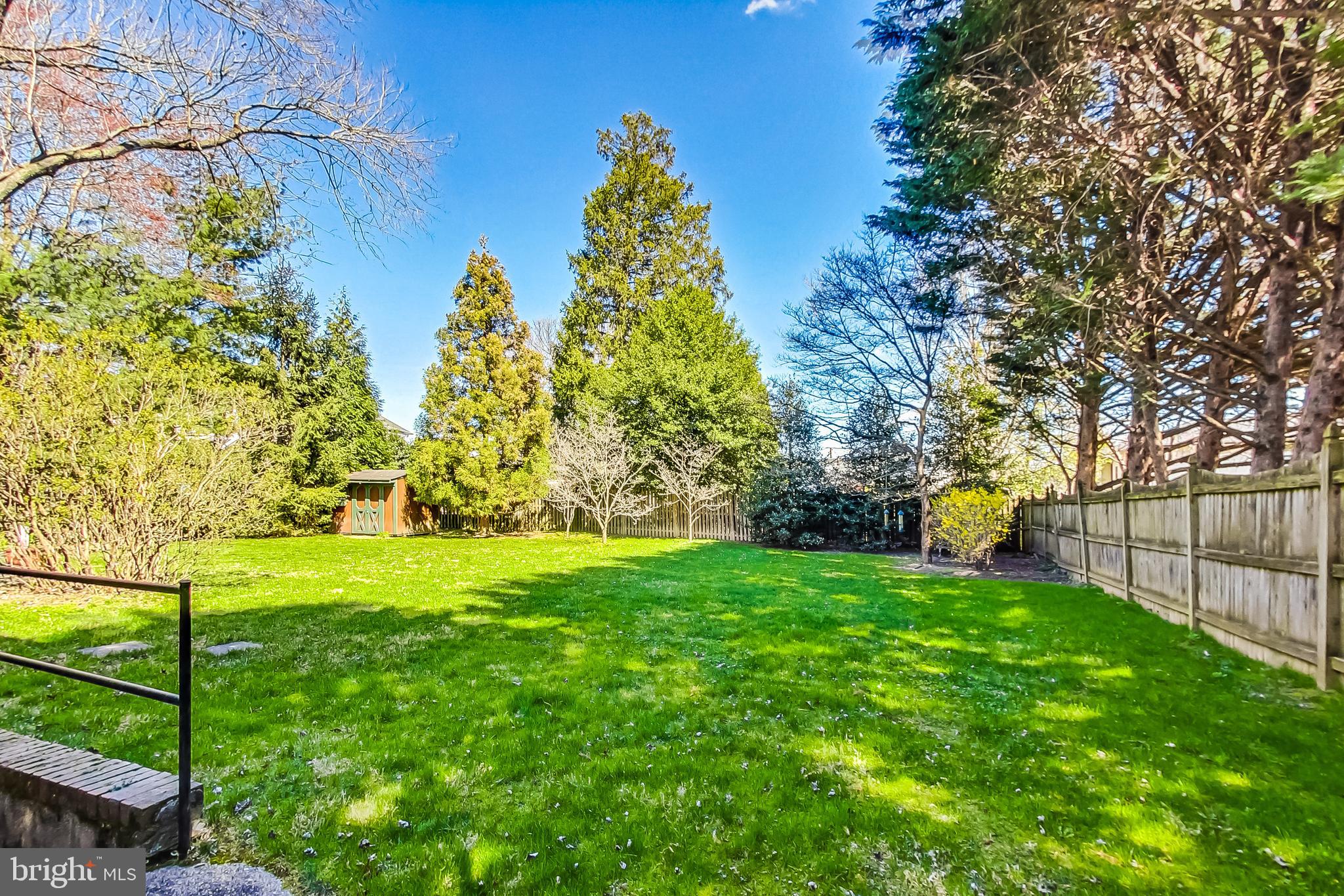 BROYHILLS MCLEAN ESTATES - Residential