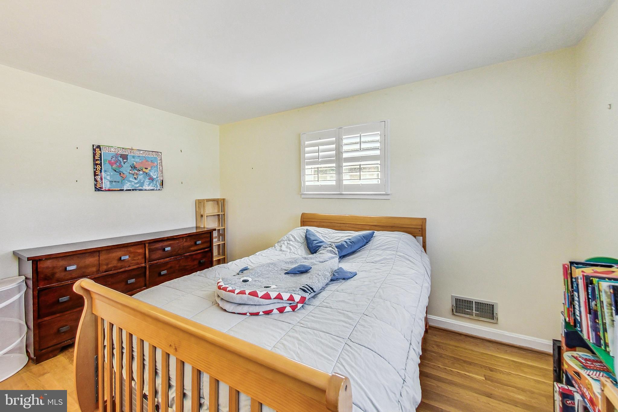 BROYHILLS MCLEAN ESTATES - Residential