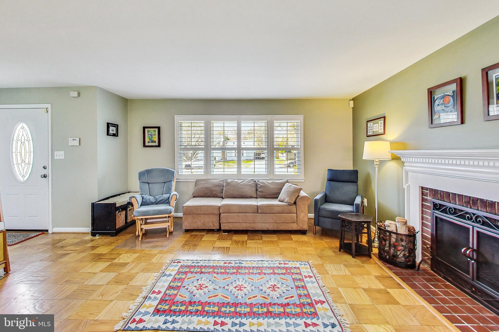 BROYHILLS MCLEAN ESTATES - Residential