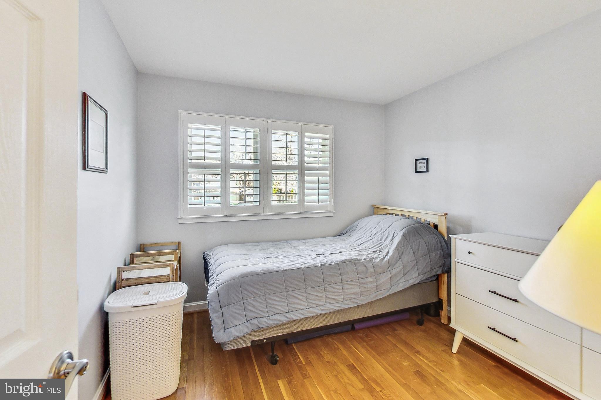 BROYHILLS MCLEAN ESTATES - Residential