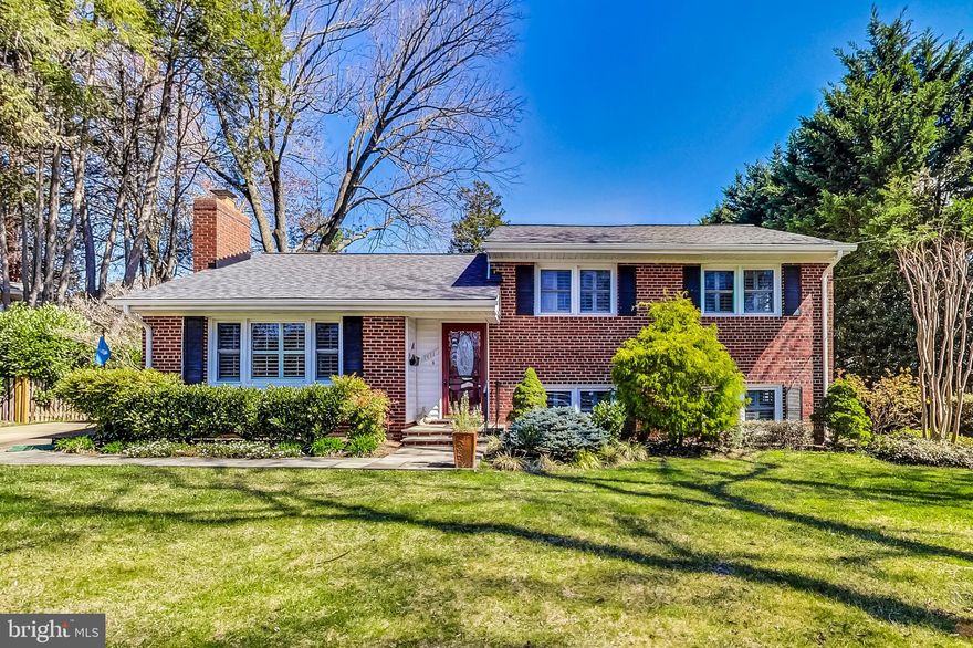 Savor the Options at 1411 Audmar Drive! * Turnkey Home on Flat .27 Acre Lot in the heart of McLean * Thoughtfully Updated: Vinyl Windows (2006); Kitchen & Bathrooms Remodeled, HVAC, New Electric Panel & Blown-In Attic Insulation Added (2009); Washer & Dryer (2013); Architectural Shingle Roof w/50-Year Warranty (2023); GE Profile Refrigerator w/Beverage Center (2024) * Wood Floors, Custom Plantation Blinds, Wood-Burning Fireplace * Serenity Outside: Slate Patio, Rose Bushes, Fenced Yard * Enjoy Community Walking Path & Nearby Amenities incl.  Giant, Starbucks, Greenberry's, McLean Raquet & Health Club, Farmers Market, Lewinsville Park & More * Franklin Sherman/Longfellow/McLean Pyramid