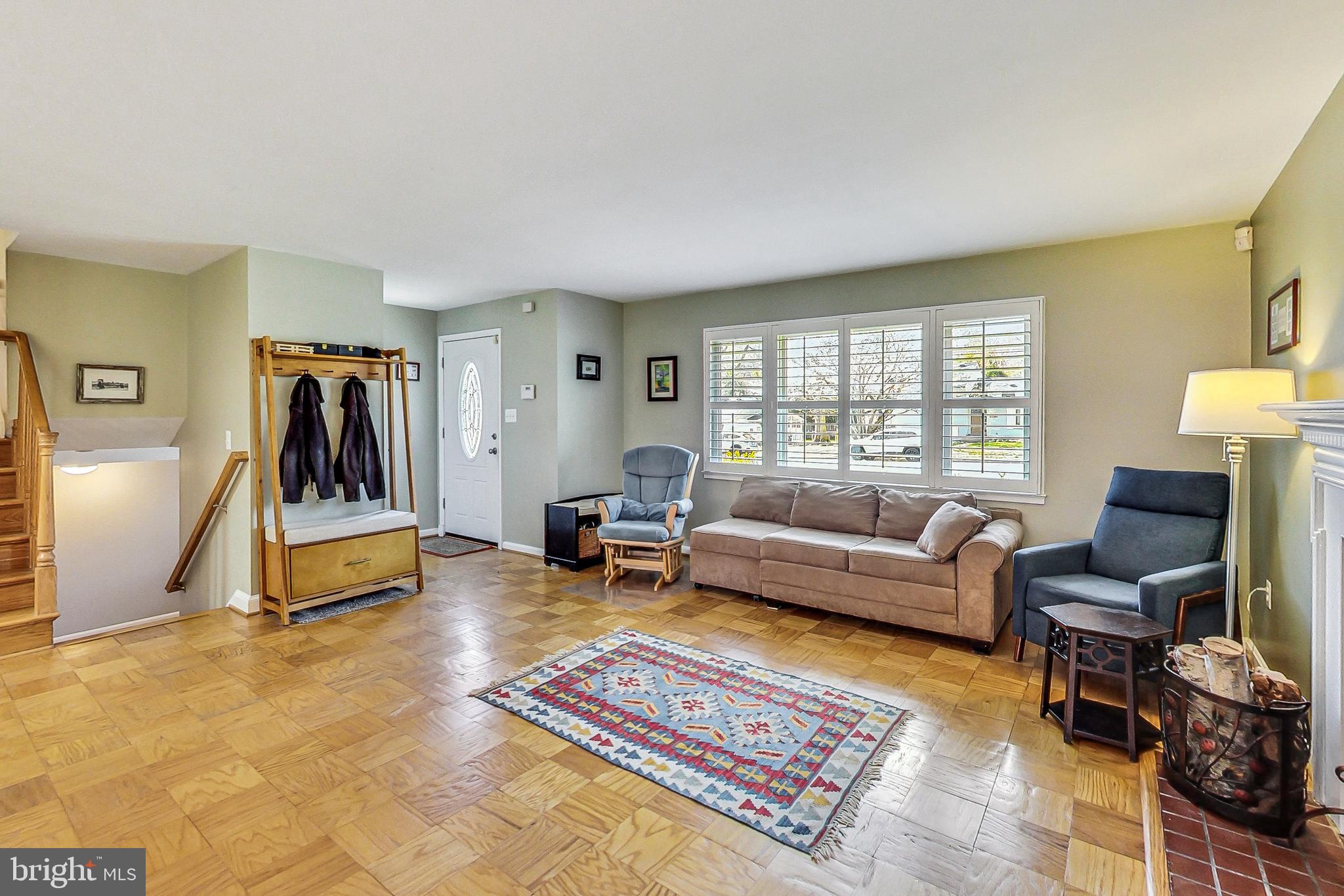 BROYHILLS MCLEAN ESTATES - Residential