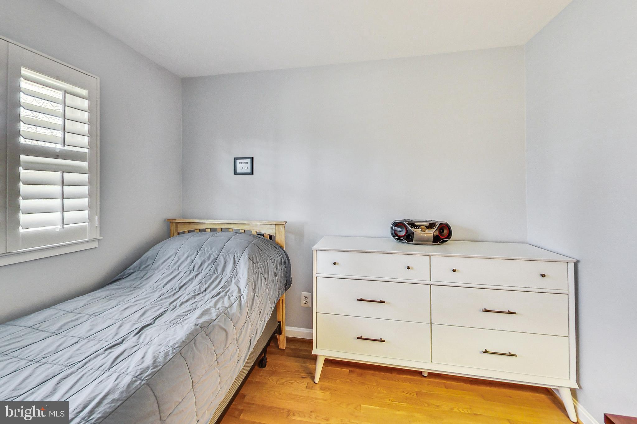 BROYHILLS MCLEAN ESTATES - Residential