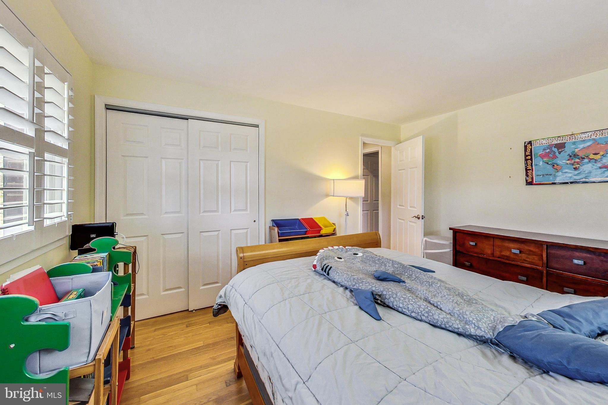 BROYHILLS MCLEAN ESTATES - Residential