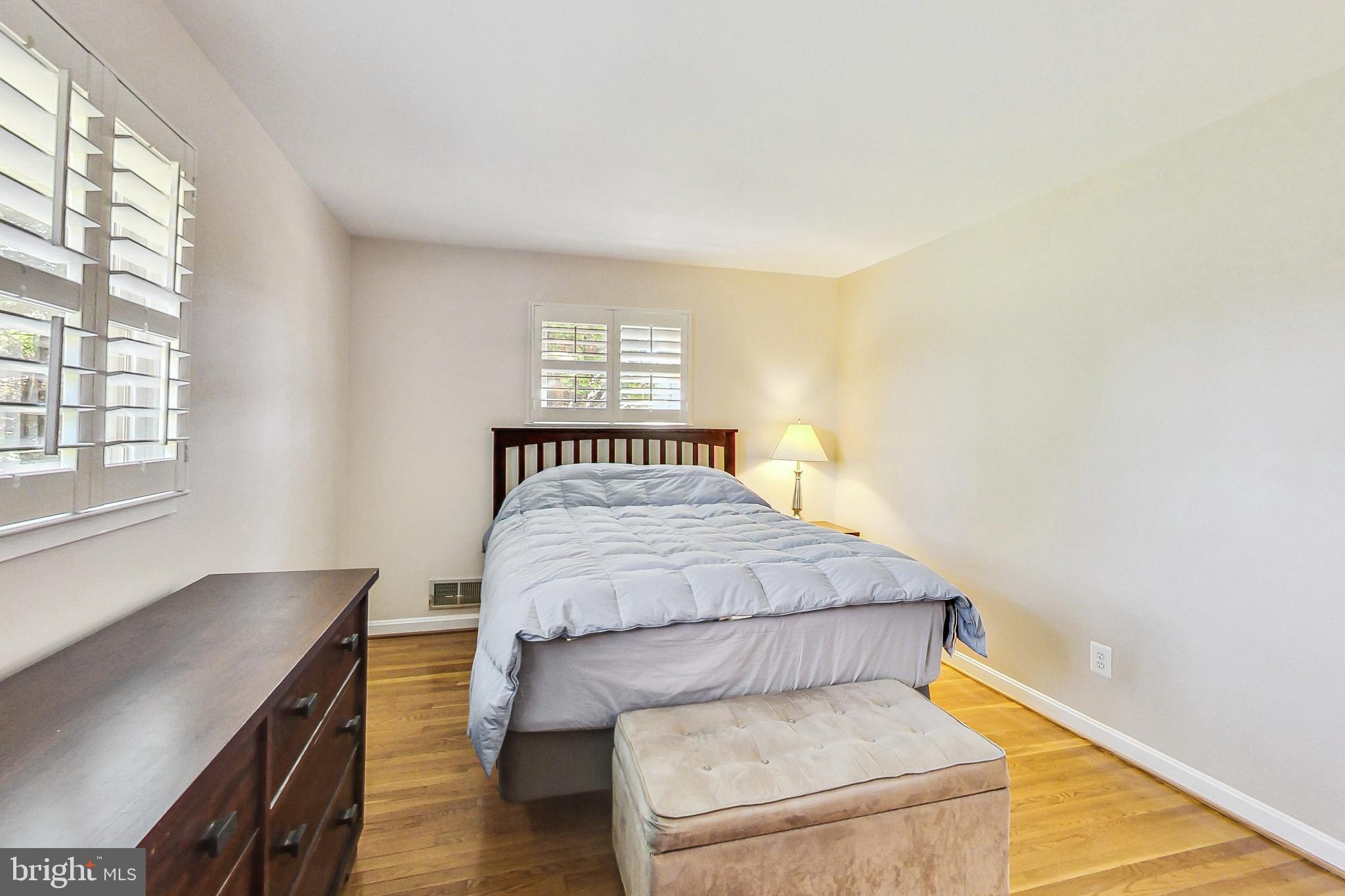 BROYHILLS MCLEAN ESTATES - Residential