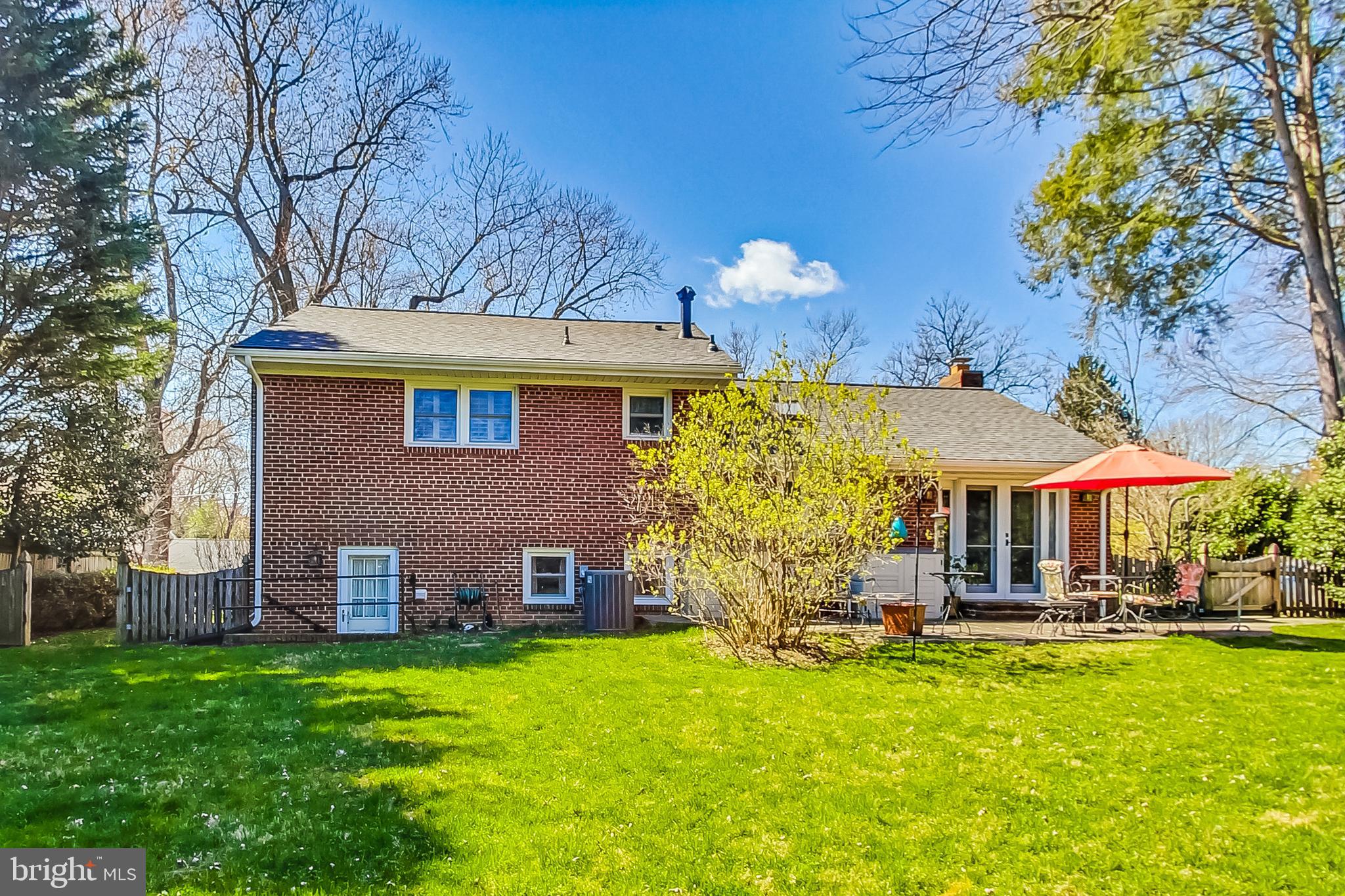 BROYHILLS MCLEAN ESTATES - Residential