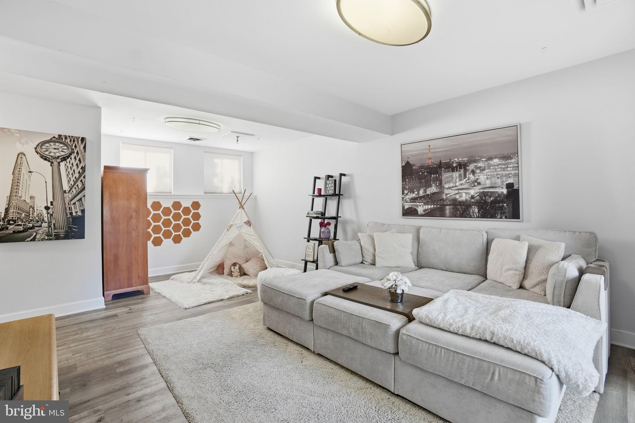 HILLCREST CLUSTER - Residential