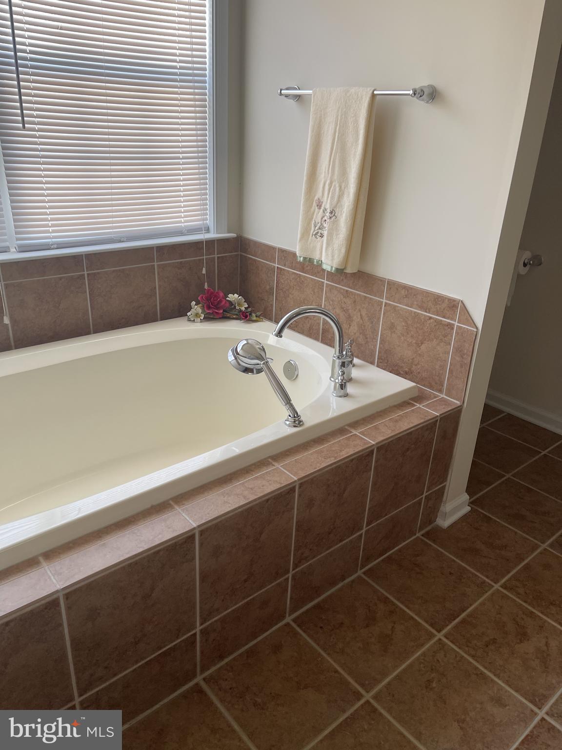 PATRIOTS GLEN - Residential Lease