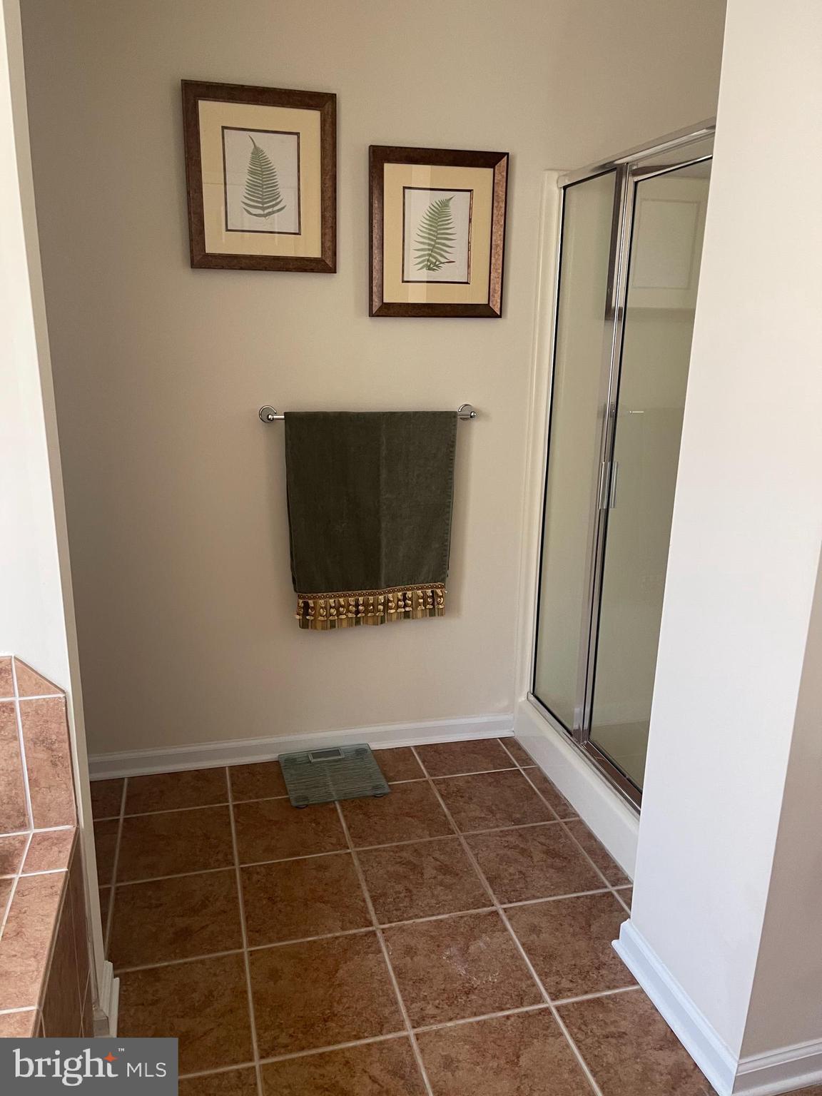 PATRIOTS GLEN - Residential Lease