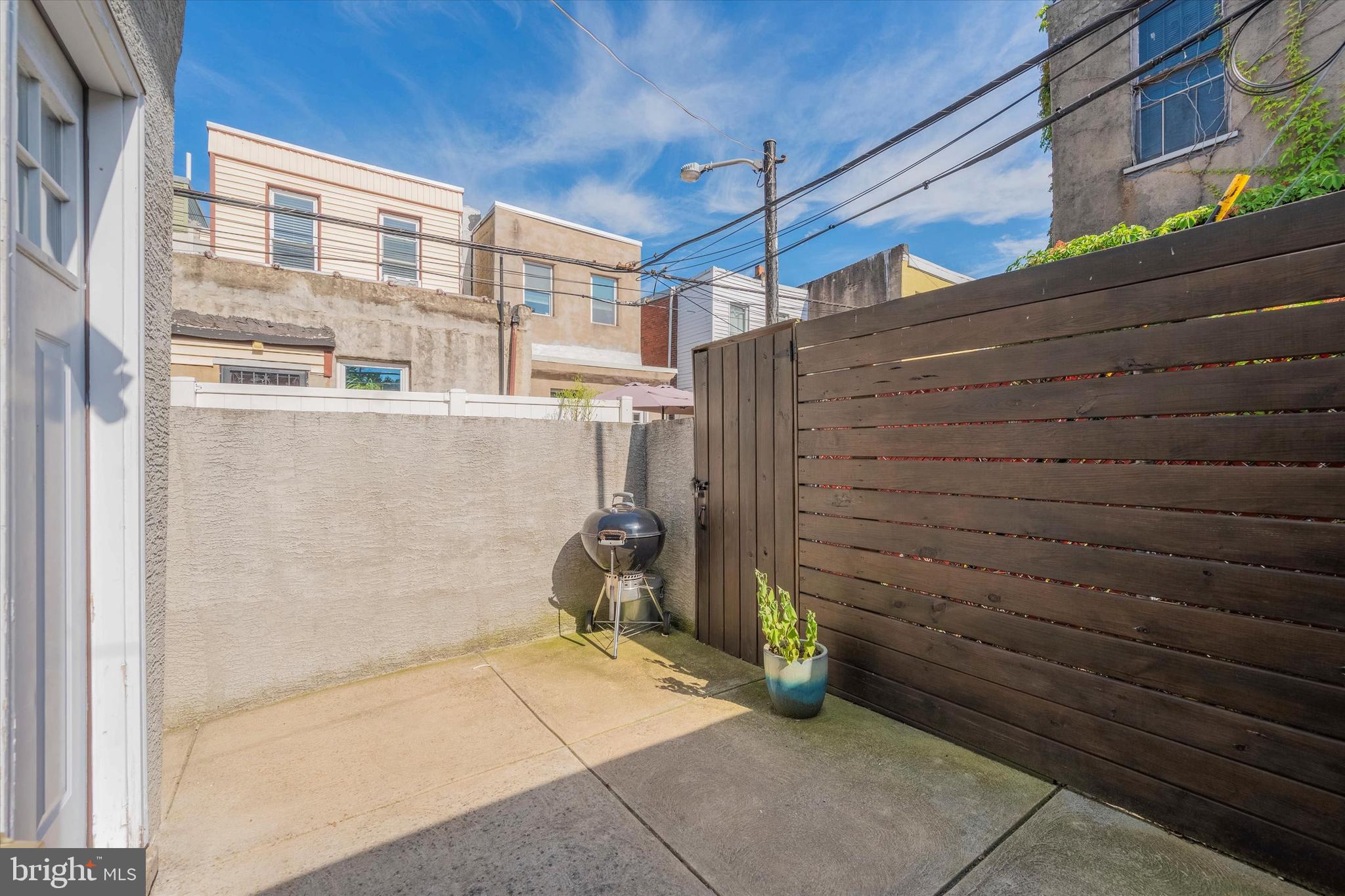 POINT BREEZE - Residential