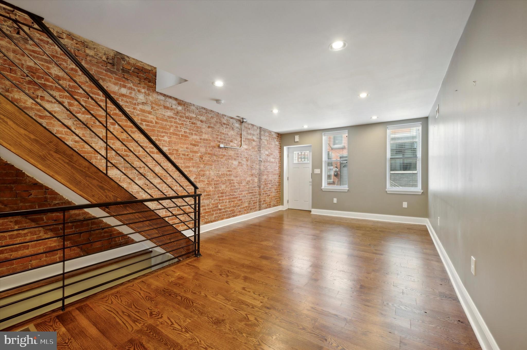 POINT BREEZE - Residential