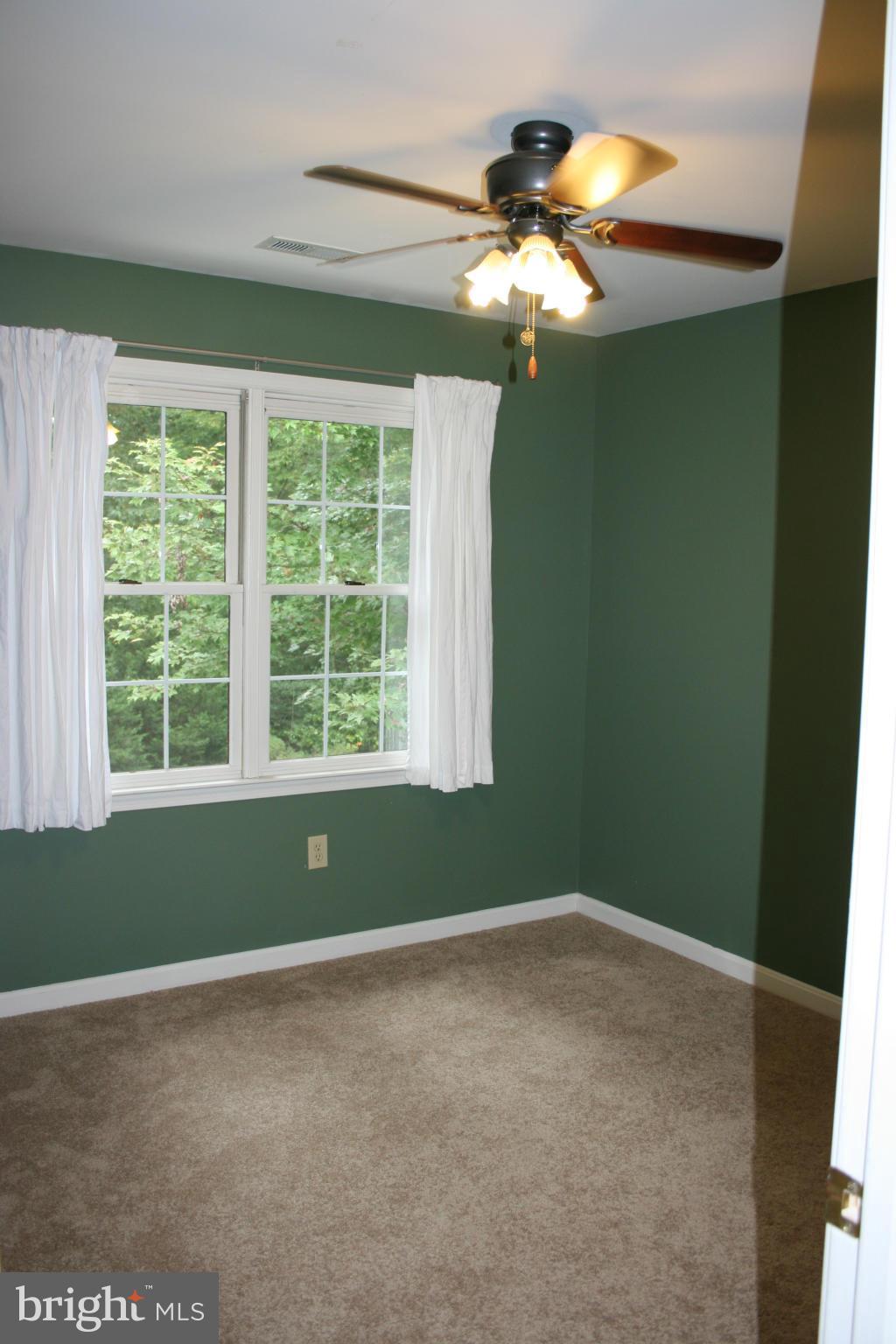 FOX POINT - Residential Lease