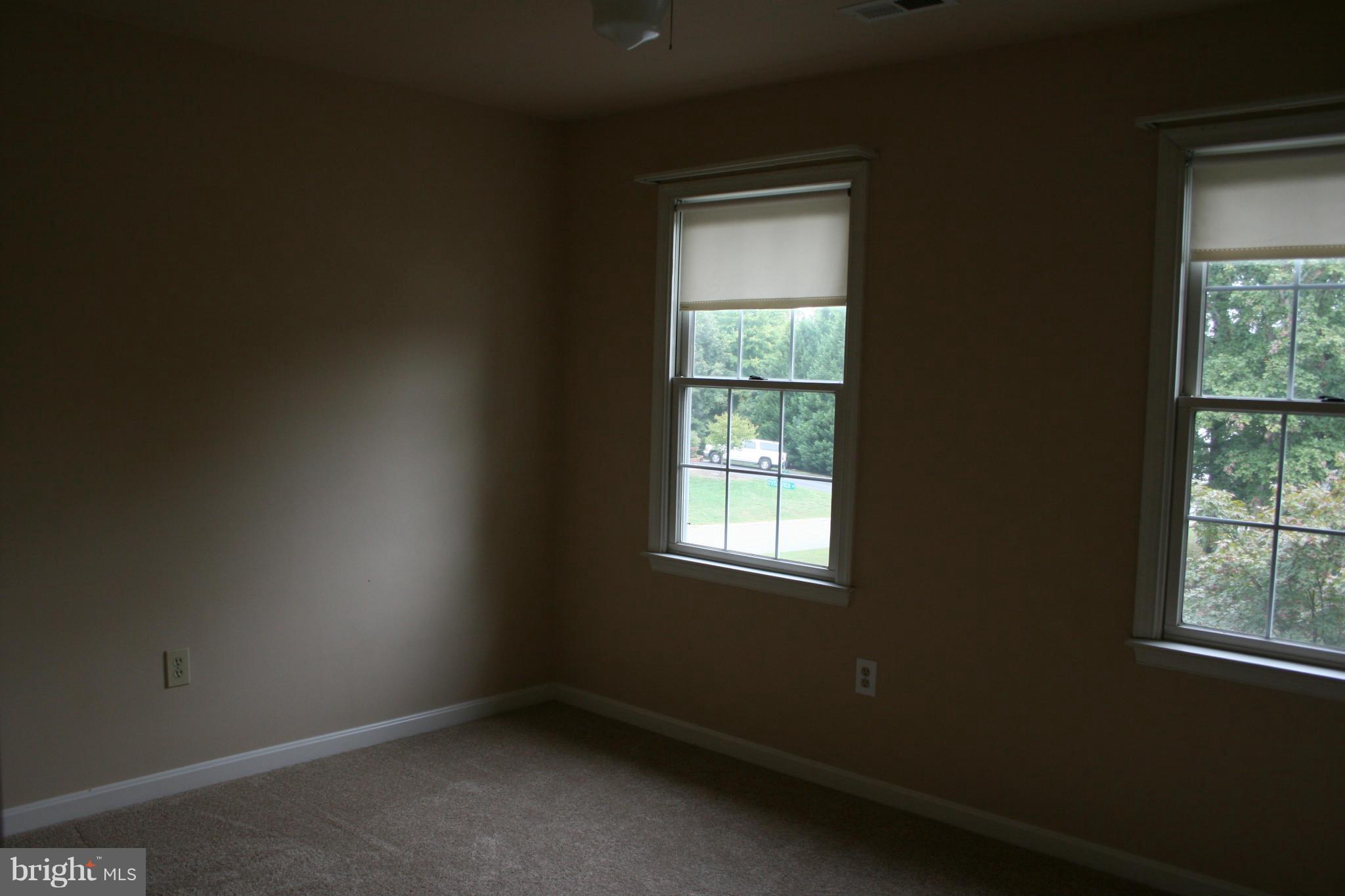 FOX POINT - Residential Lease