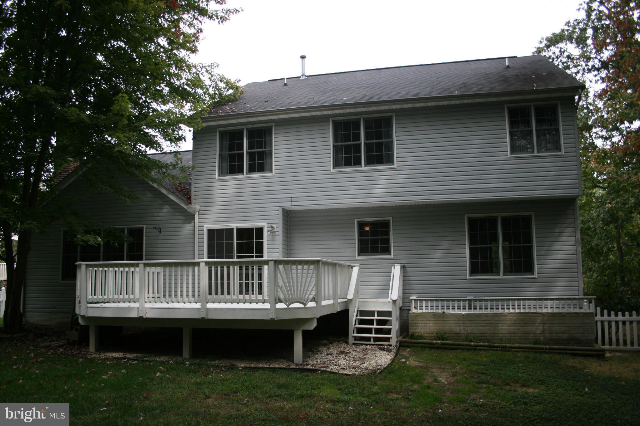 FOX POINT - Residential Lease