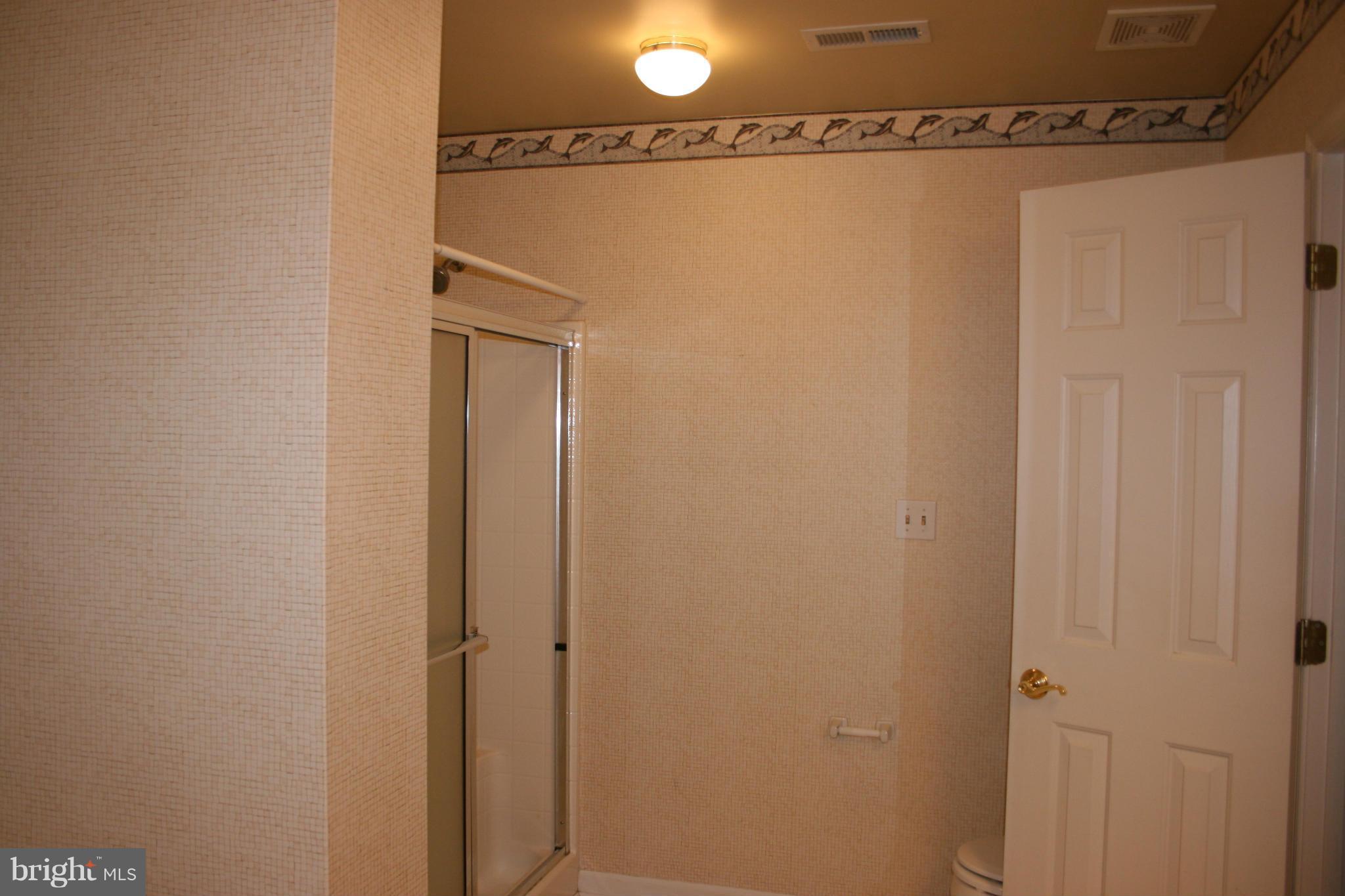 FOX POINT - Residential Lease