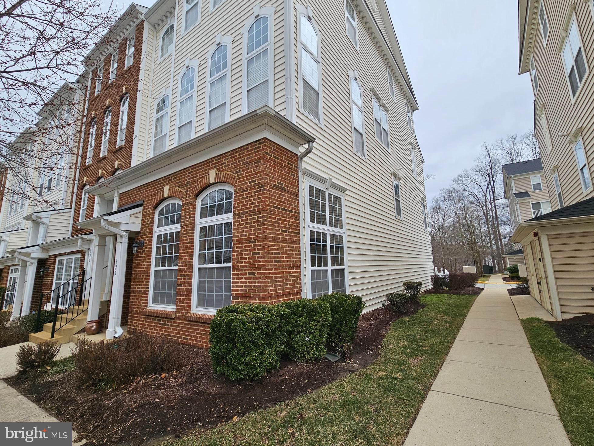 922 PINE FOREST LANE 1811