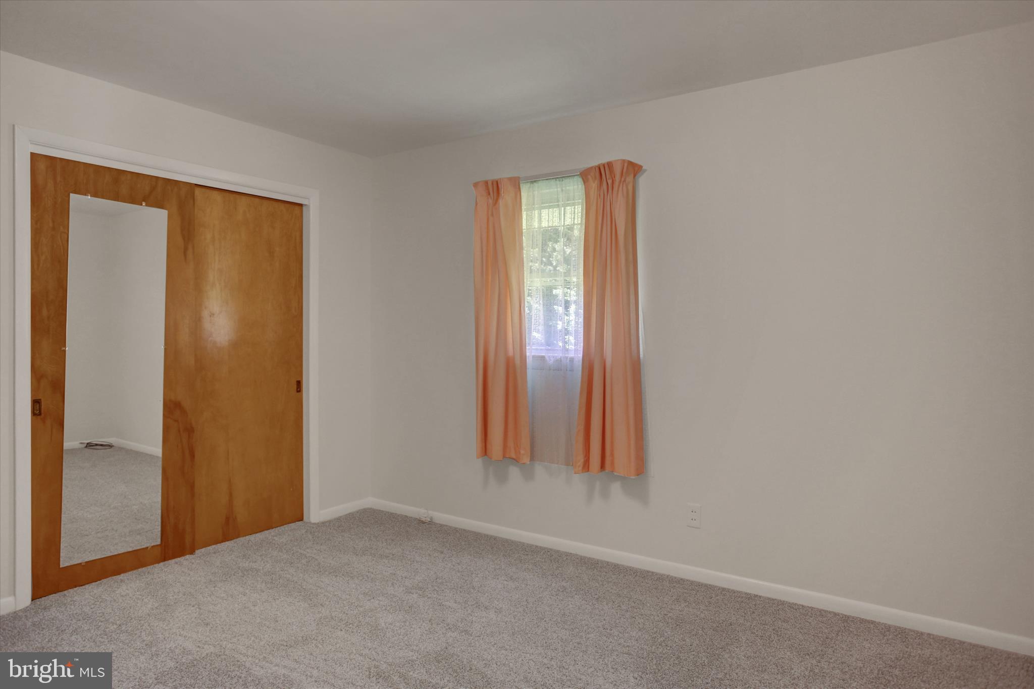 ORCHARD HILLS - Residential