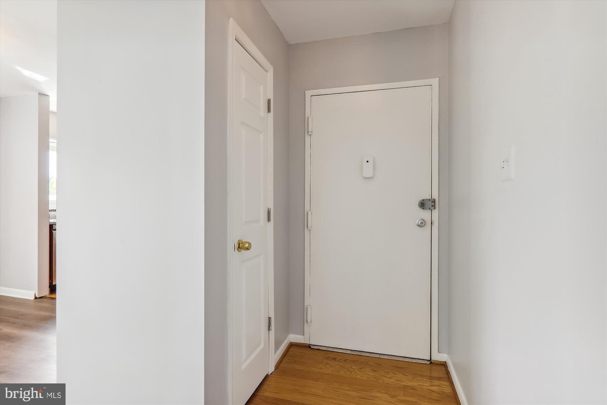 PARKSIDE CONDOMINIUMS - Residential Lease