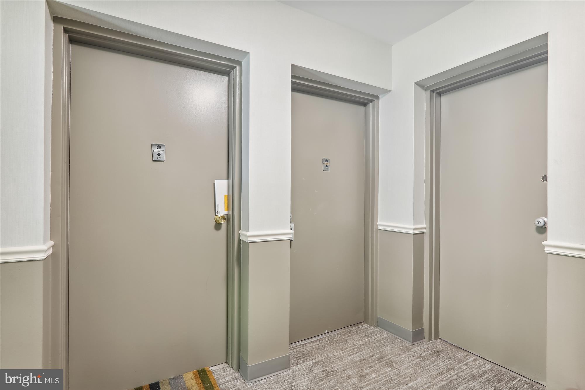 PARKSIDE CONDOMINIUMS - Residential Lease