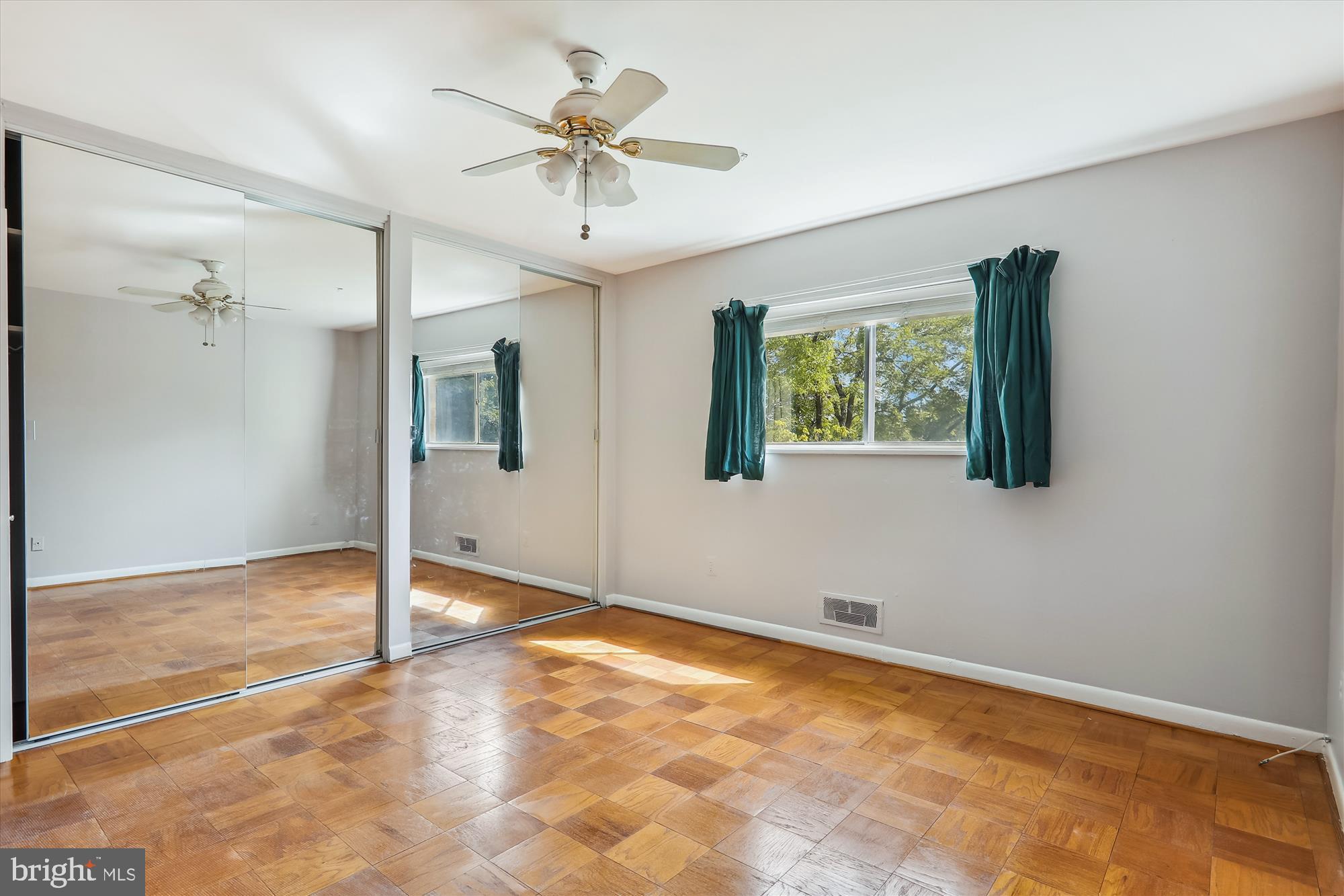 PARKSIDE CONDOMINIUMS - Residential Lease