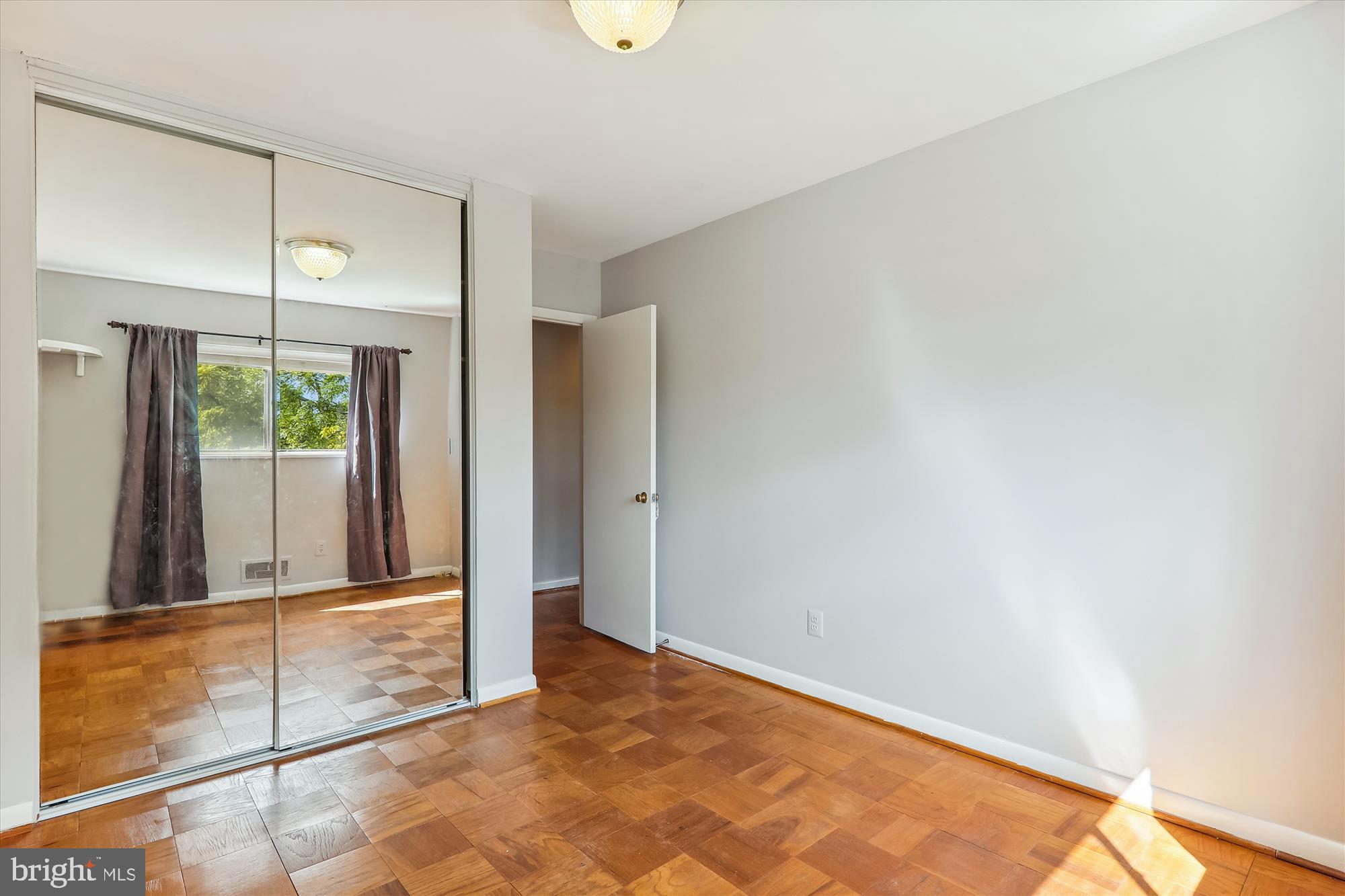 PARKSIDE CONDOMINIUMS - Residential Lease