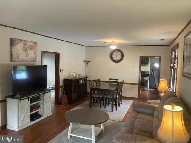 433 W 4TH STREET