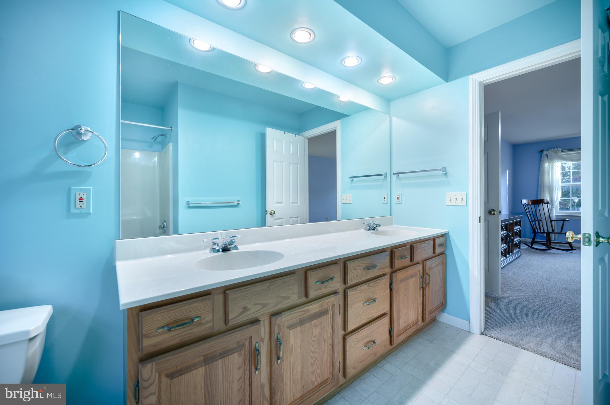 SOUTHPOINT COMMONS - Residential