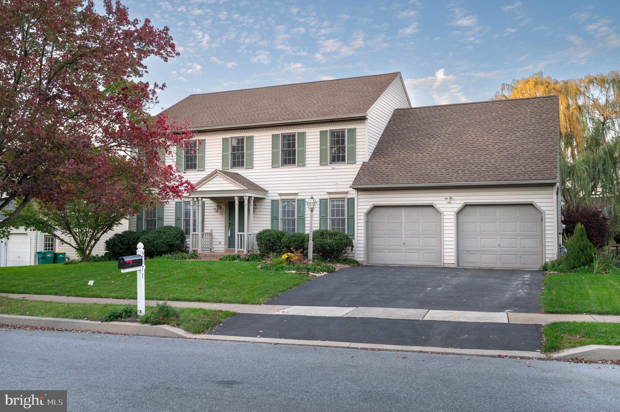 SOUTHPOINT COMMONS - Residential