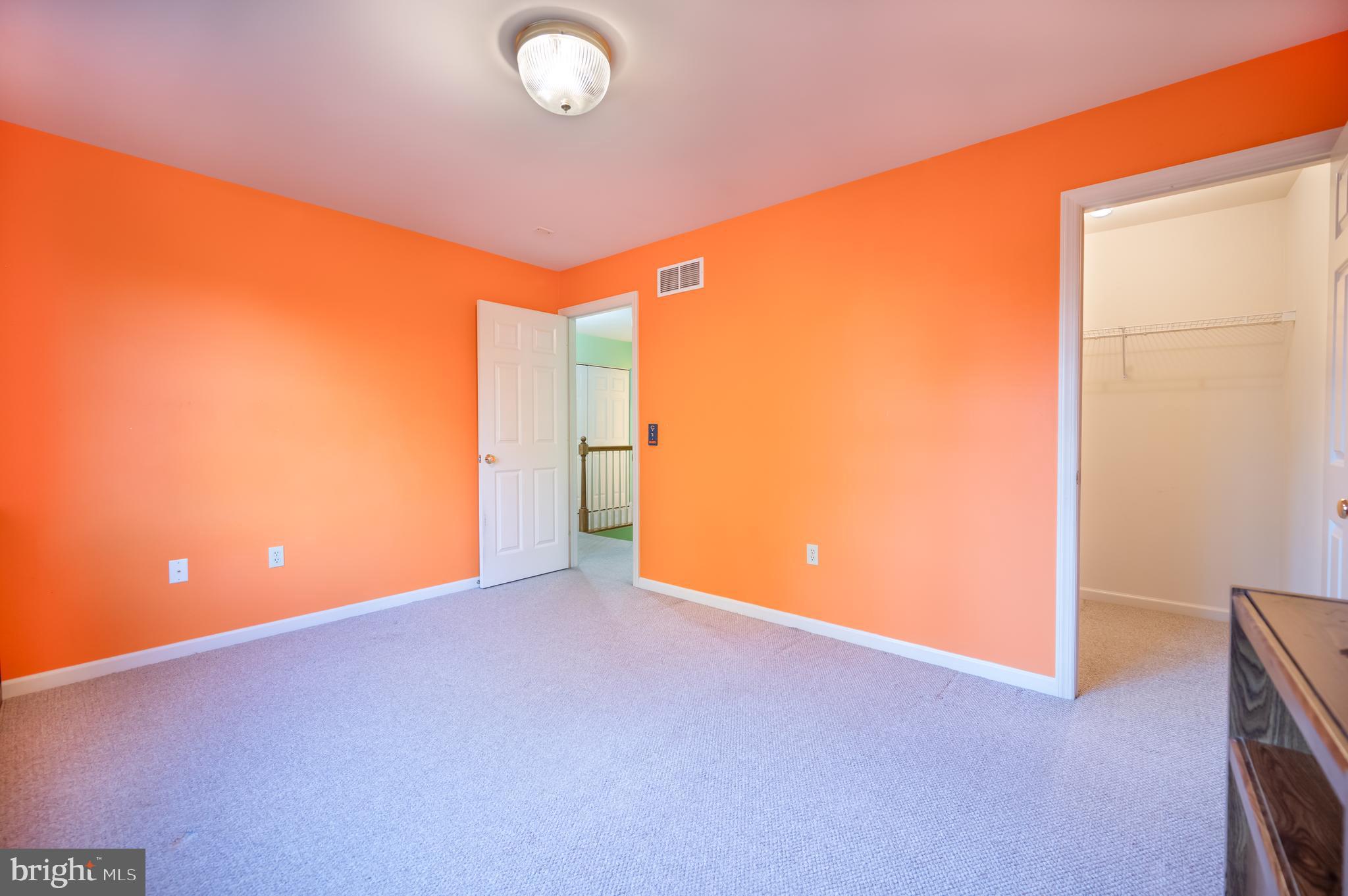 SOUTHPOINT COMMONS - Residential