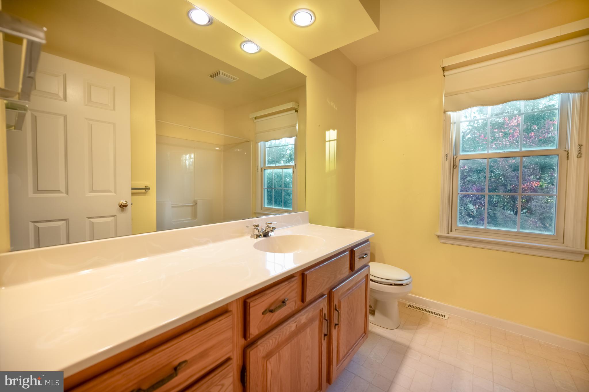 SOUTHPOINT COMMONS - Residential