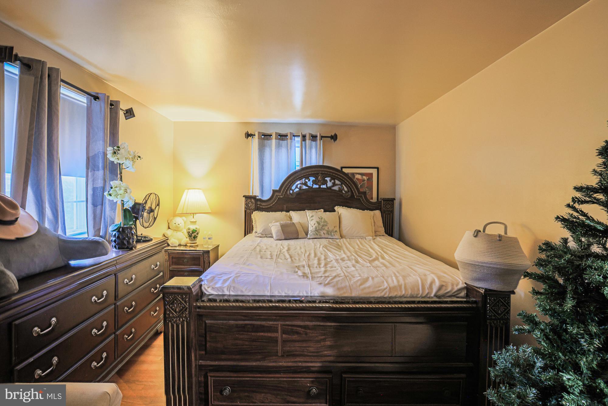 NORTHWOOD - Residential