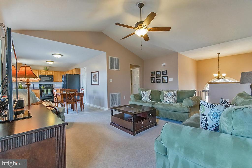 SPRING HILL - Residential