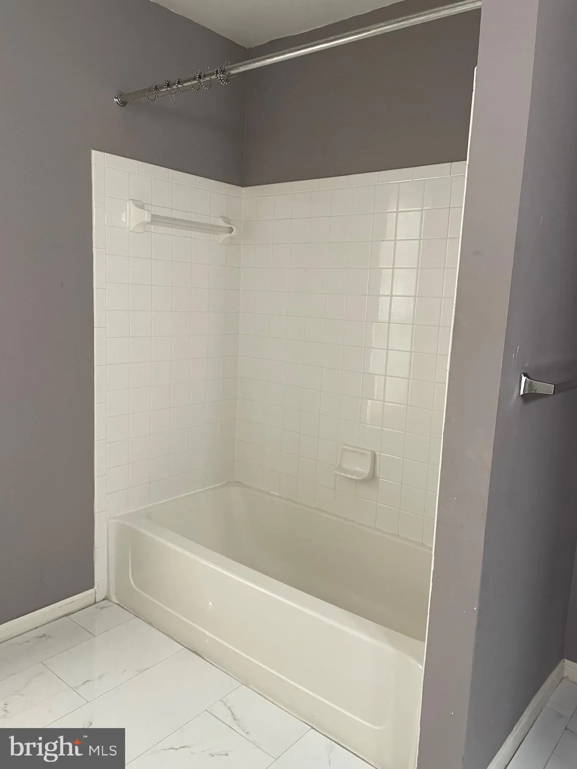 Cherry Hill, New Jersey 08003, United States, 3 Bedrooms Bedrooms, ,3 BathroomsBathrooms,Residential,Pending,235731