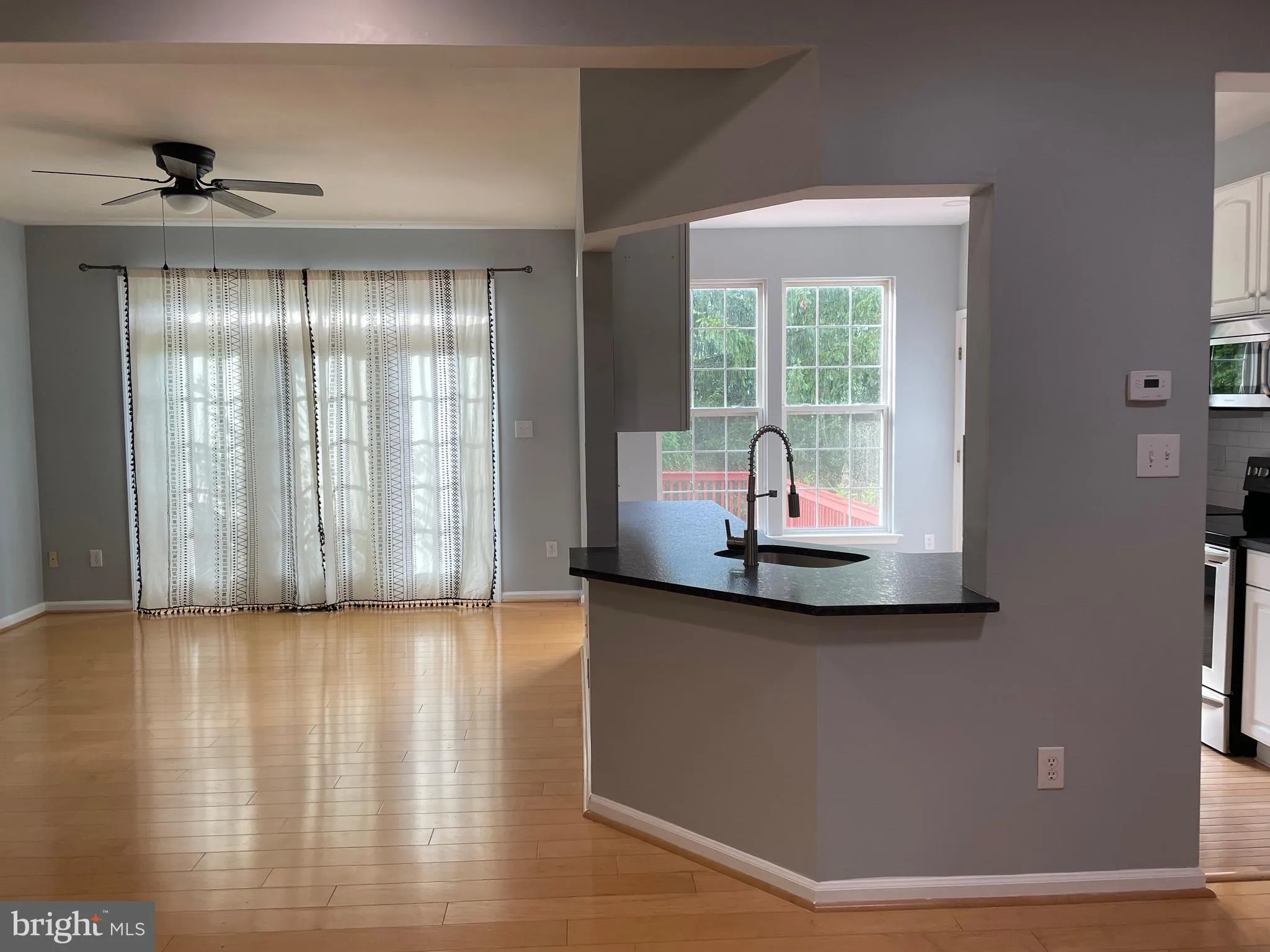 Cherry Hill, New Jersey 08003, United States, 3 Bedrooms Bedrooms, ,3 BathroomsBathrooms,Residential,Pending,235731