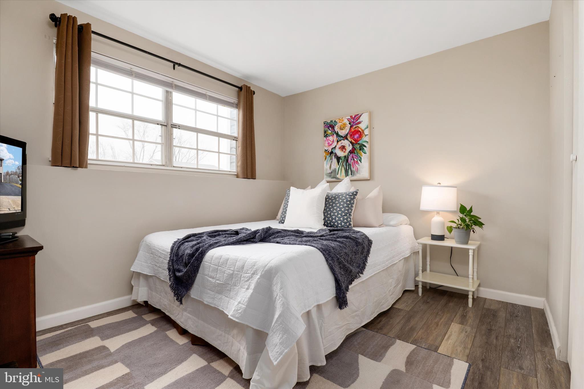 FOUR SEASONS ESTATES - Residential