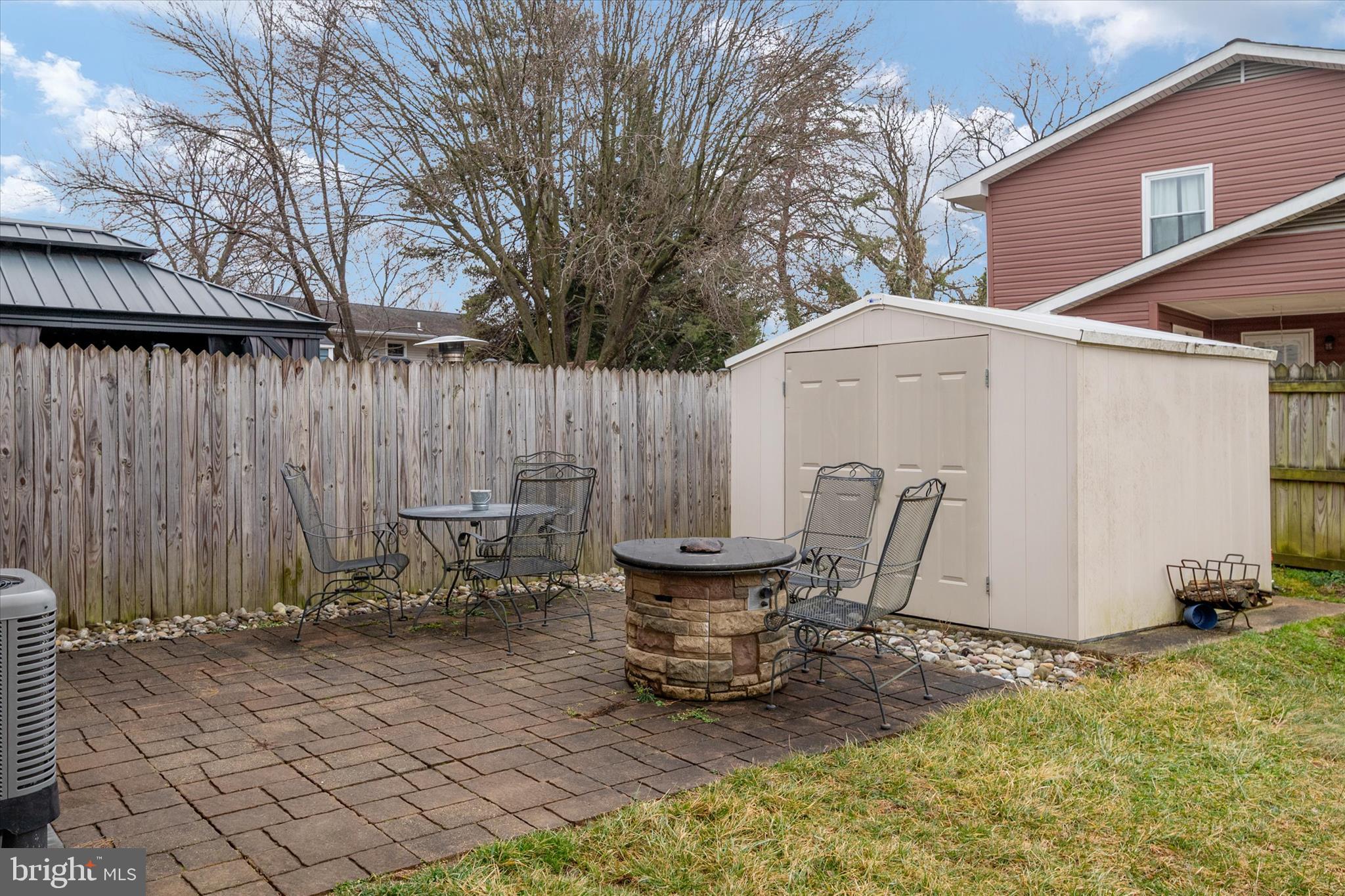 FOUR SEASONS ESTATES - Residential