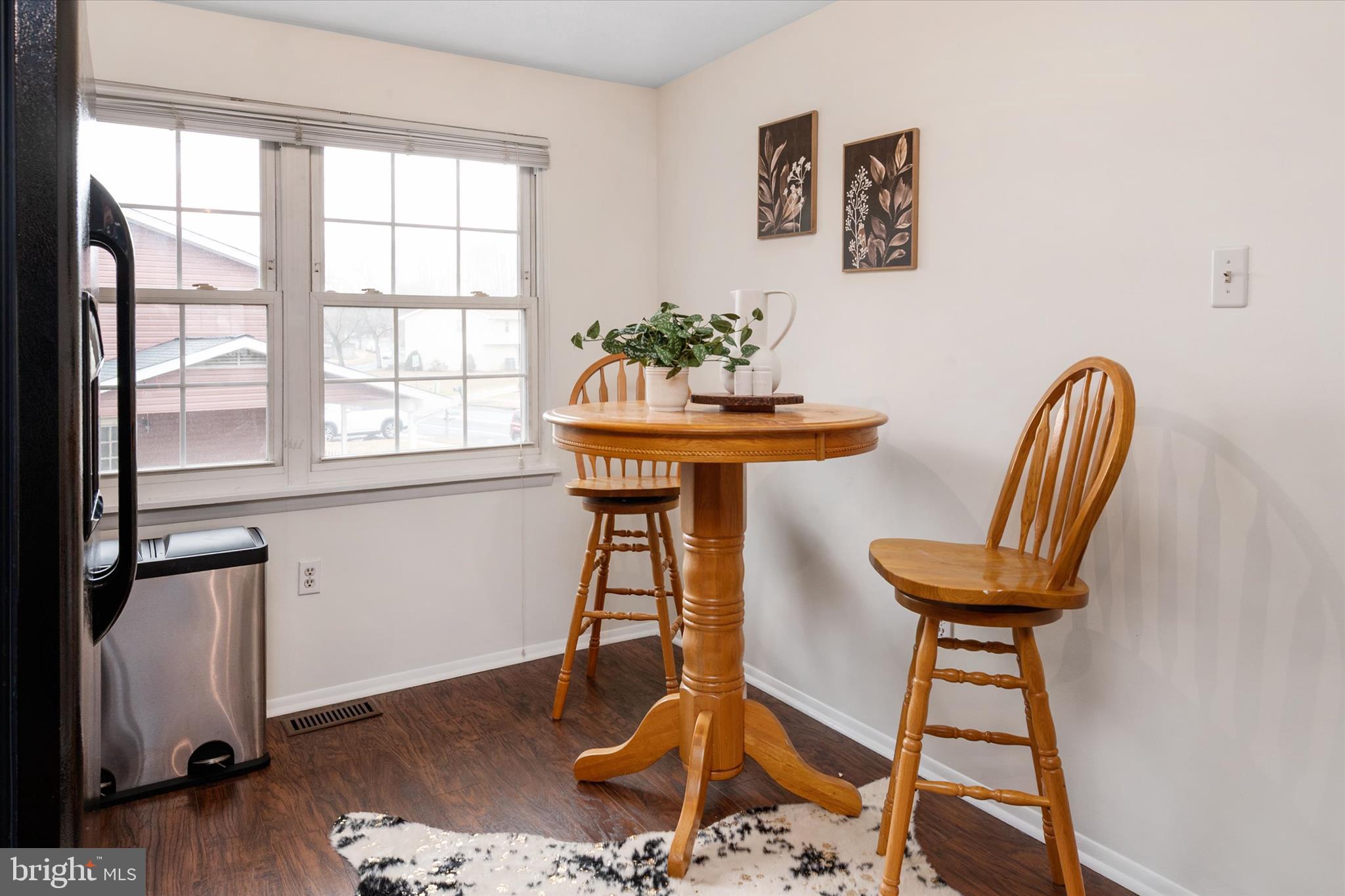 FOUR SEASONS ESTATES - Residential