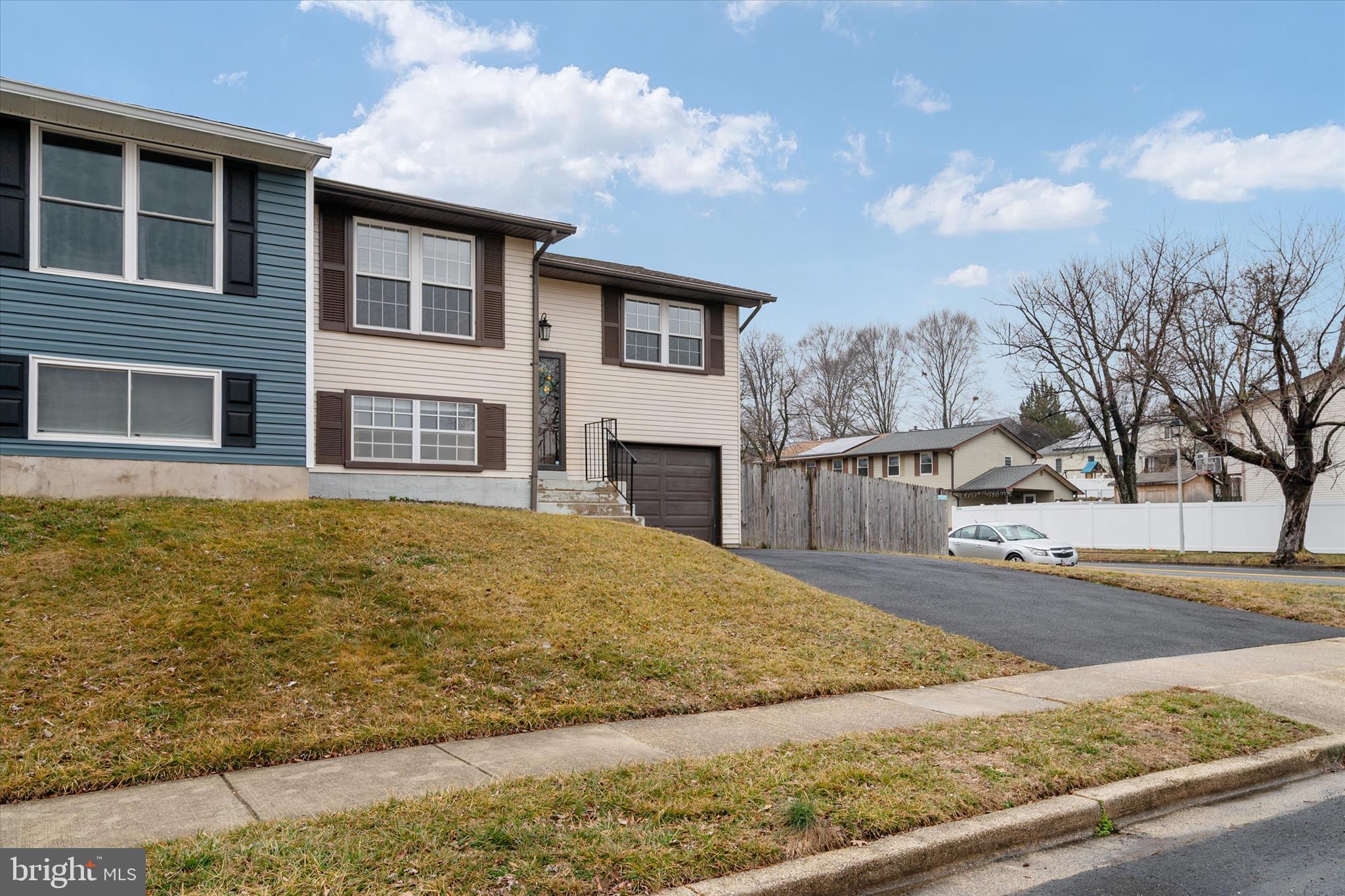 FOUR SEASONS ESTATES - Residential