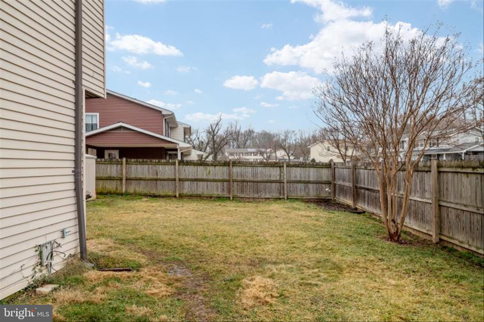 FOUR SEASONS ESTATES - Residential