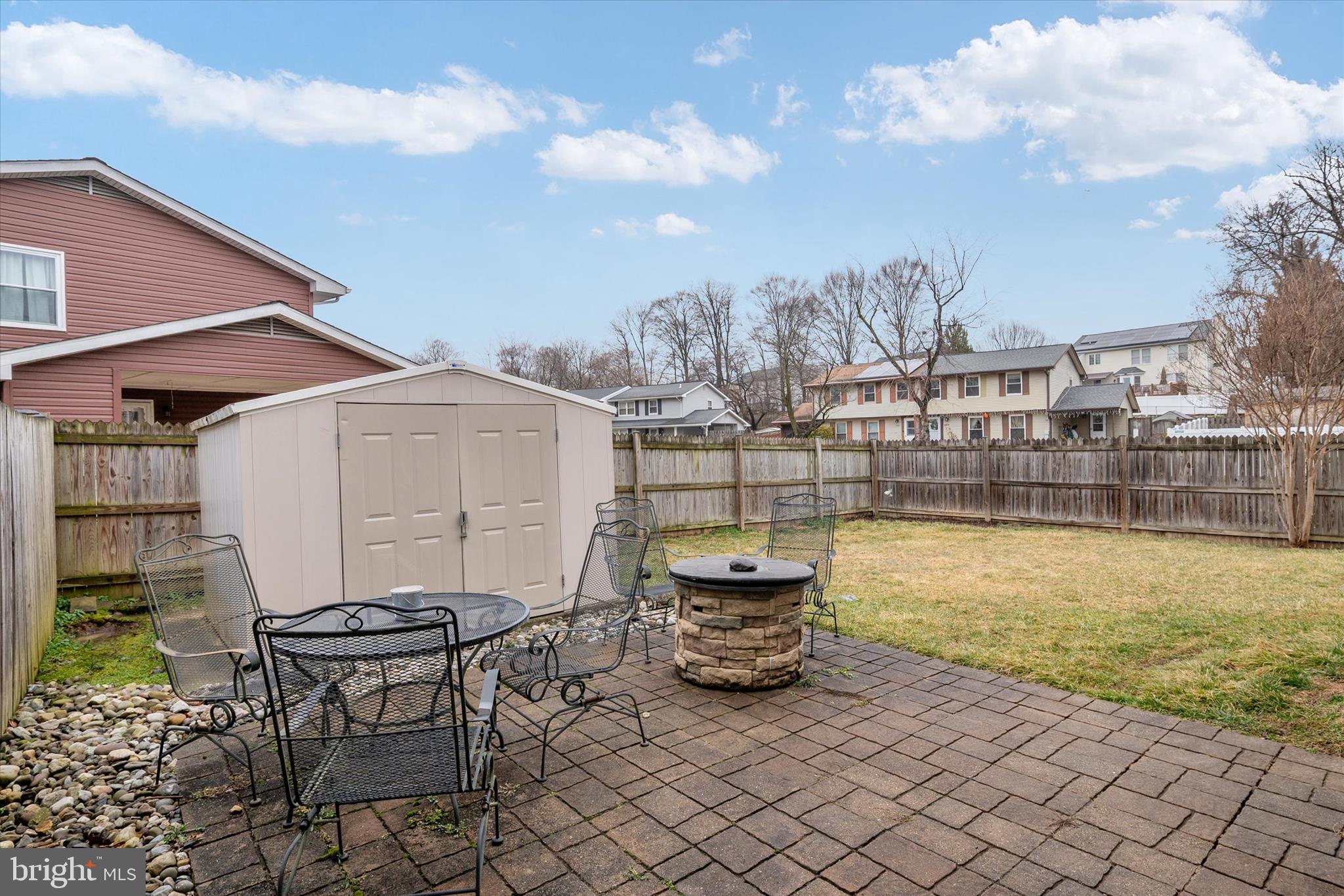 FOUR SEASONS ESTATES - Residential