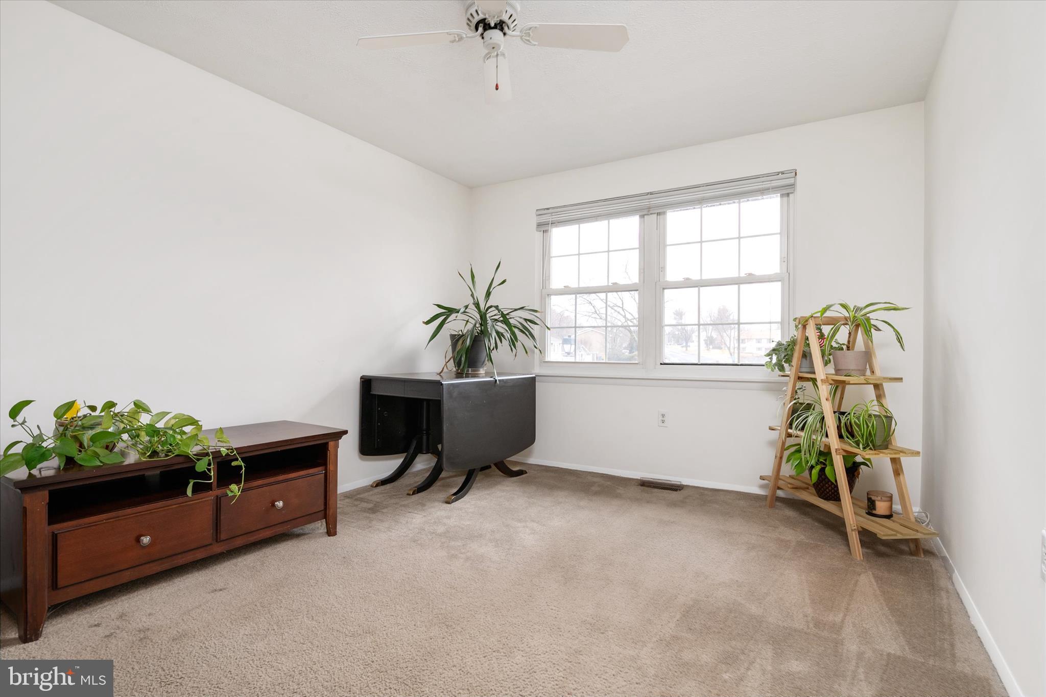 FOUR SEASONS ESTATES - Residential