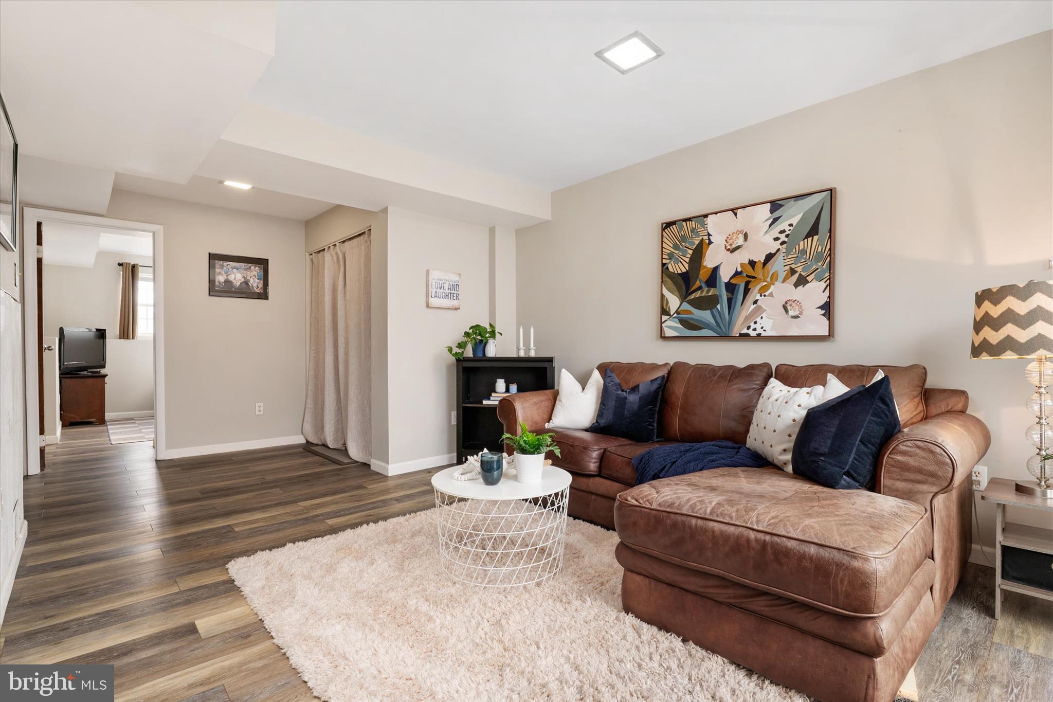 FOUR SEASONS ESTATES - Residential