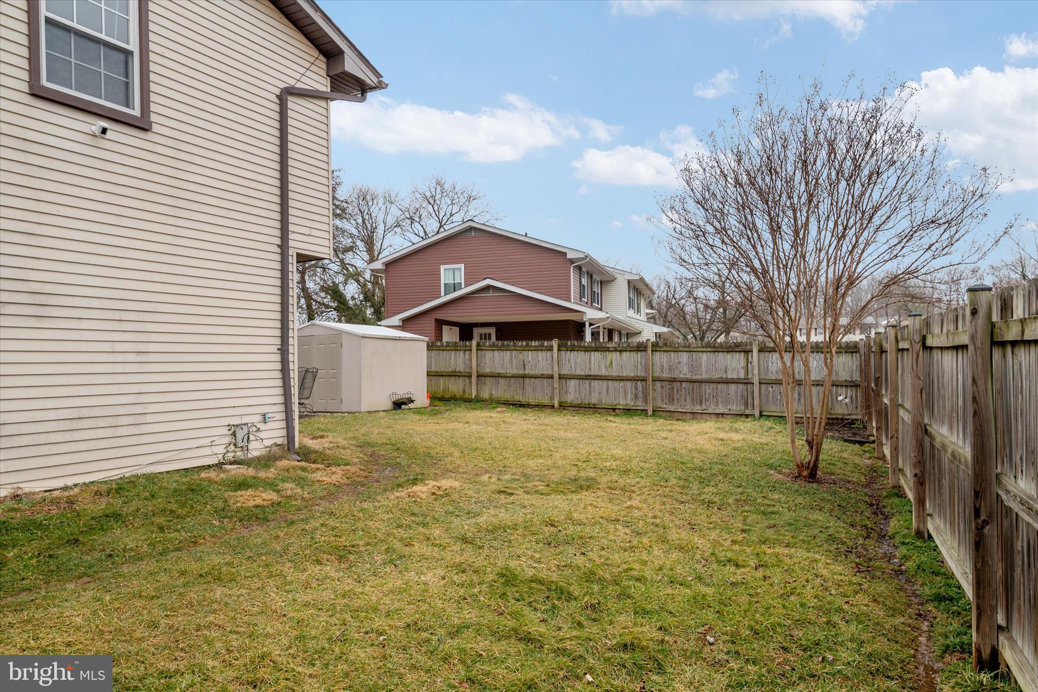 FOUR SEASONS ESTATES - Residential