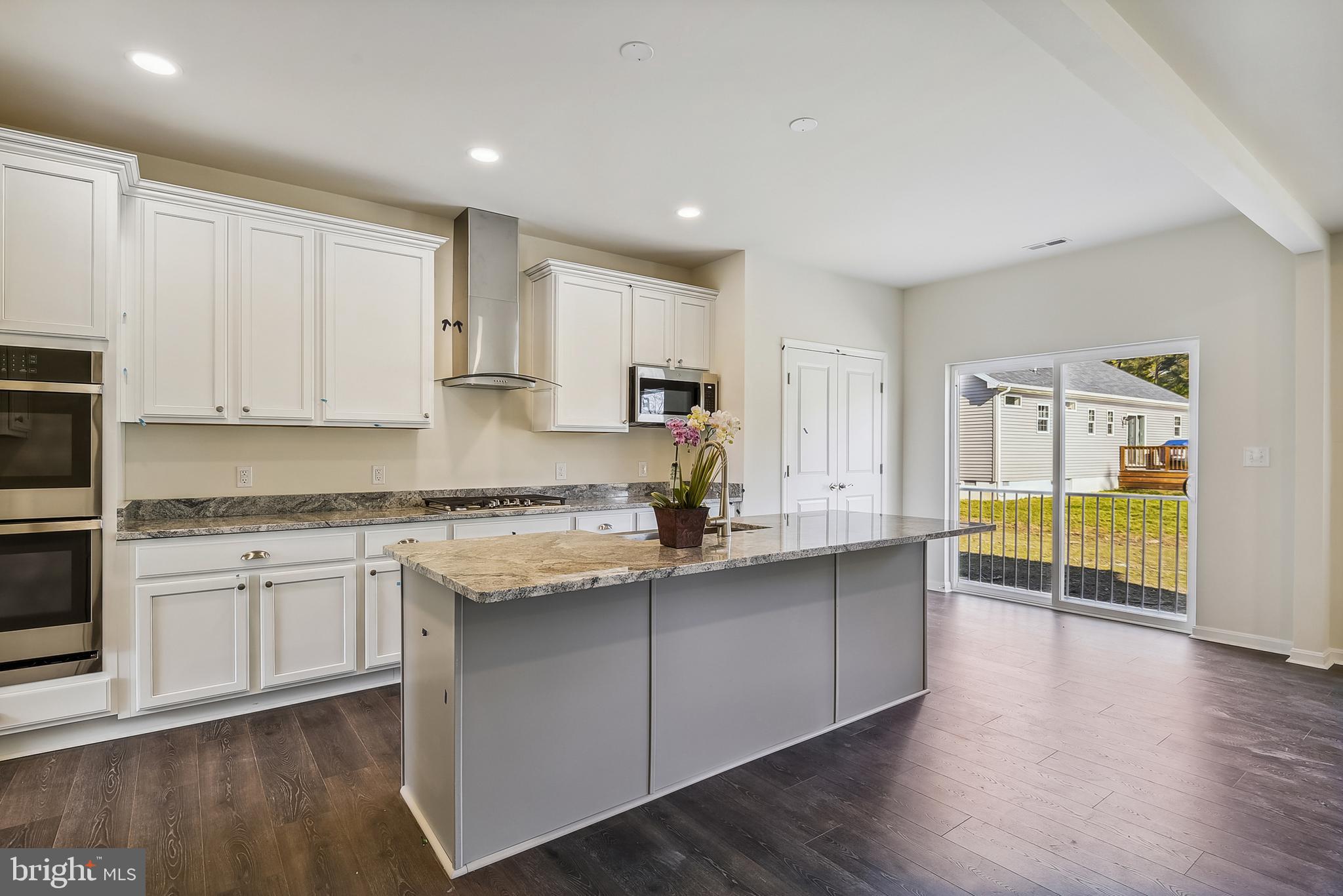 01 LIVINGSTON ROAD