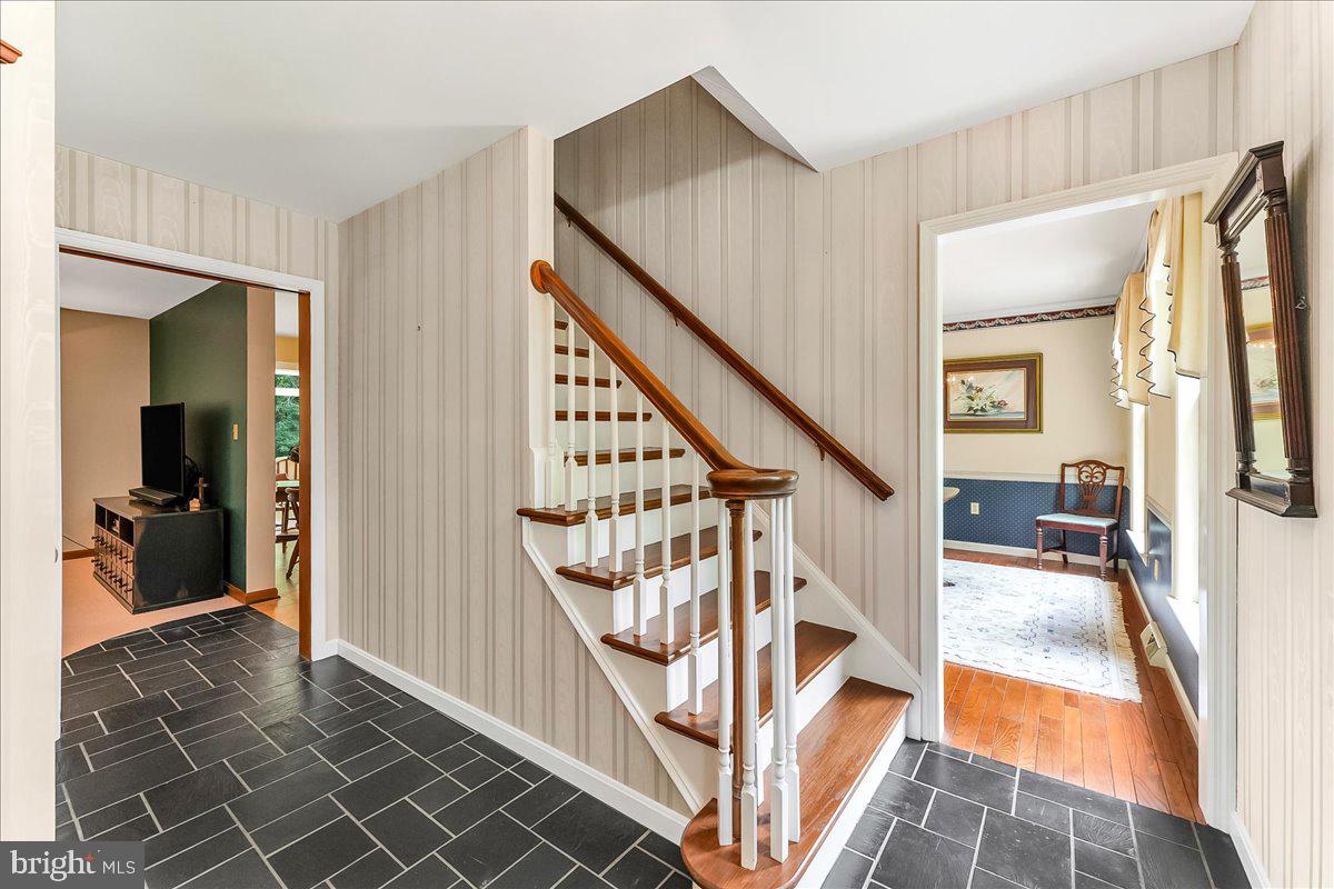 14 GLEN OAK DRIVE