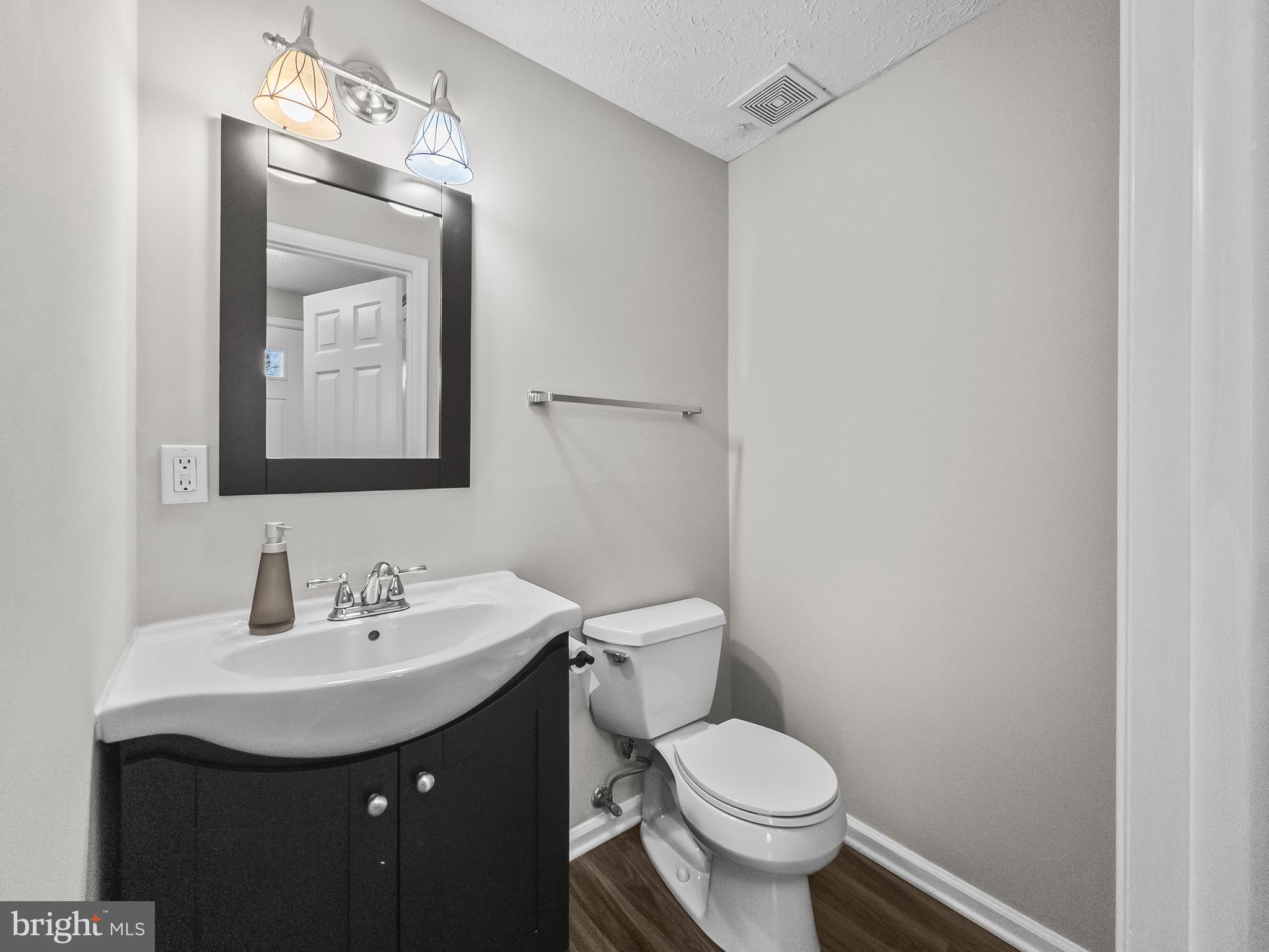 DAMASCUS VALLEY PARK - Residential