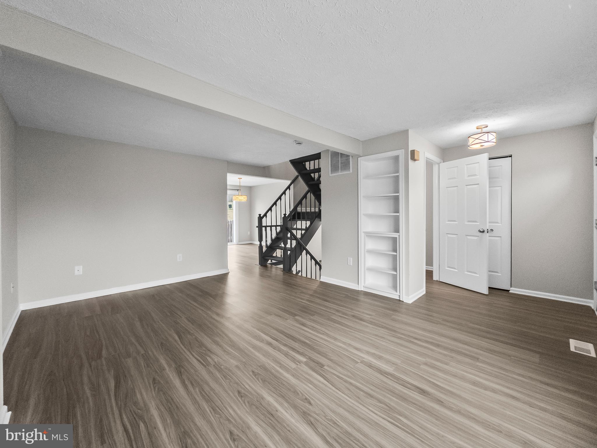 DAMASCUS VALLEY PARK - Residential