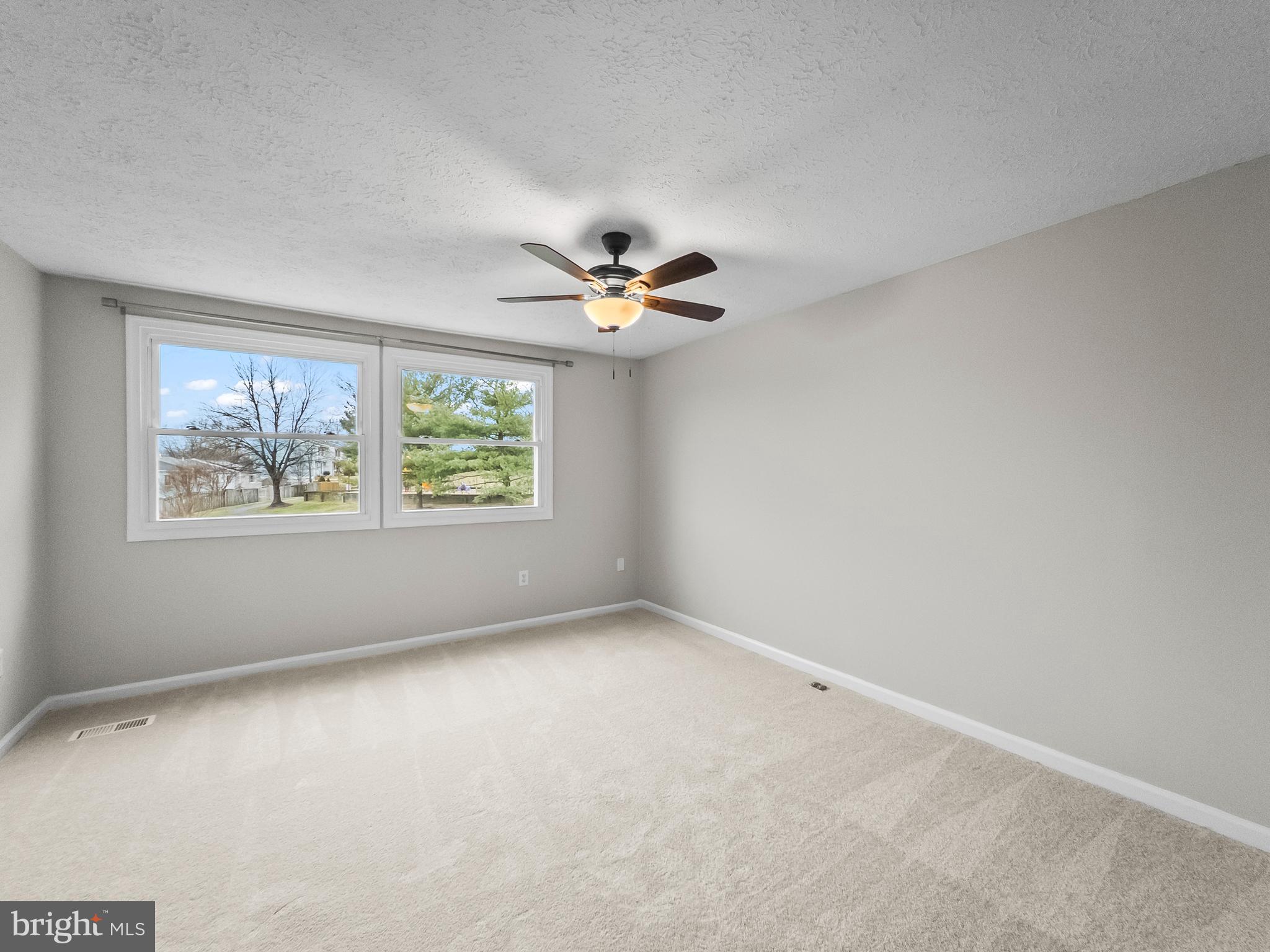 DAMASCUS VALLEY PARK - Residential