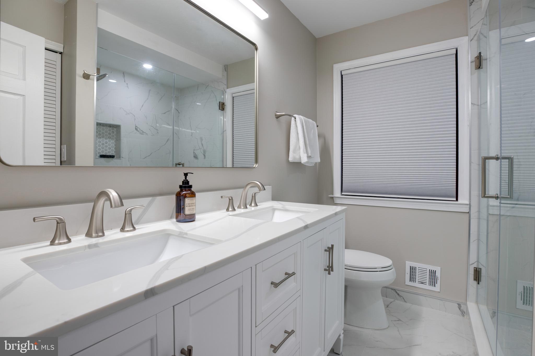 OAKTON VILLAGE - Residential Lease