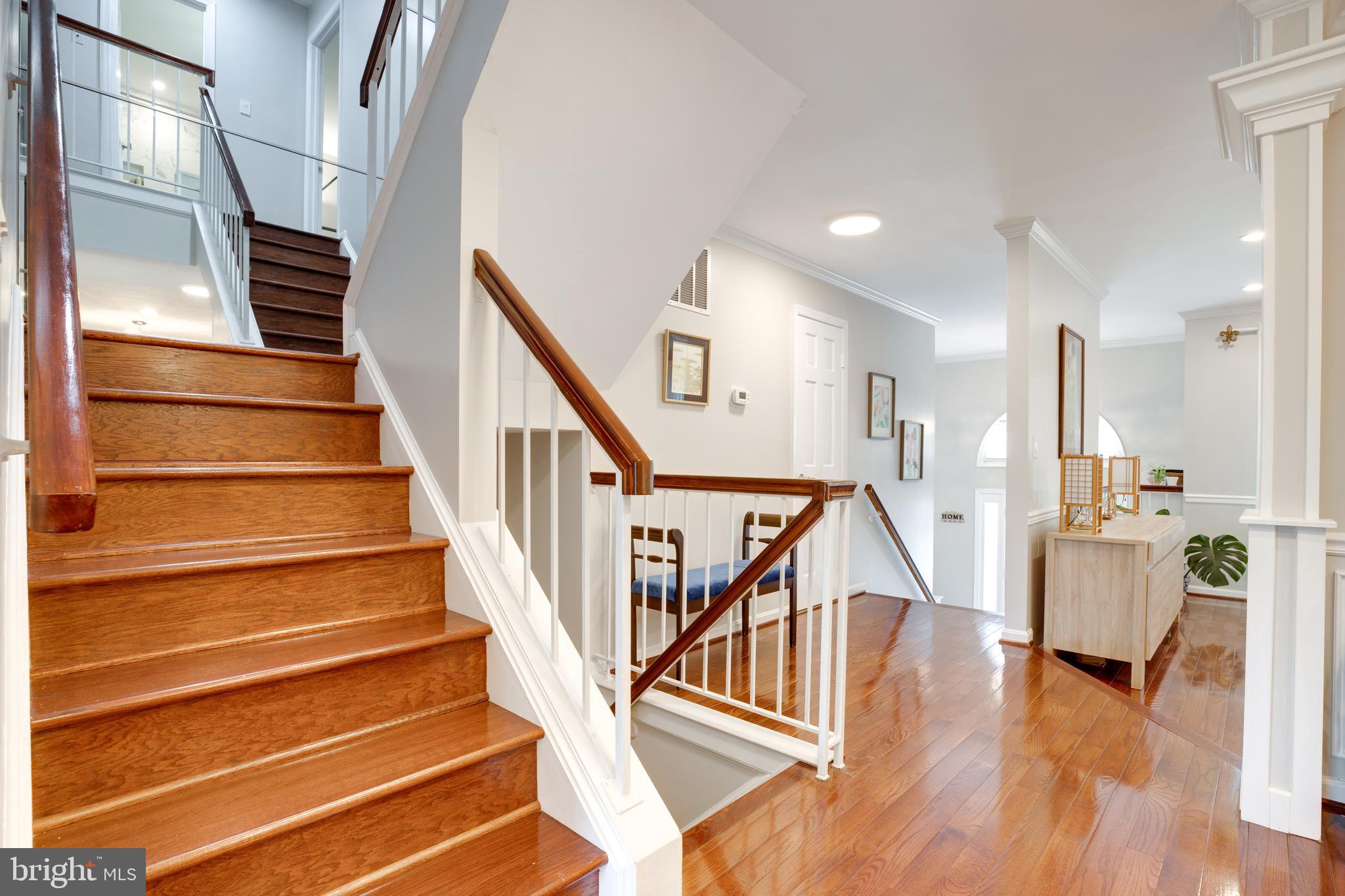 OAKTON VILLAGE - Residential Lease